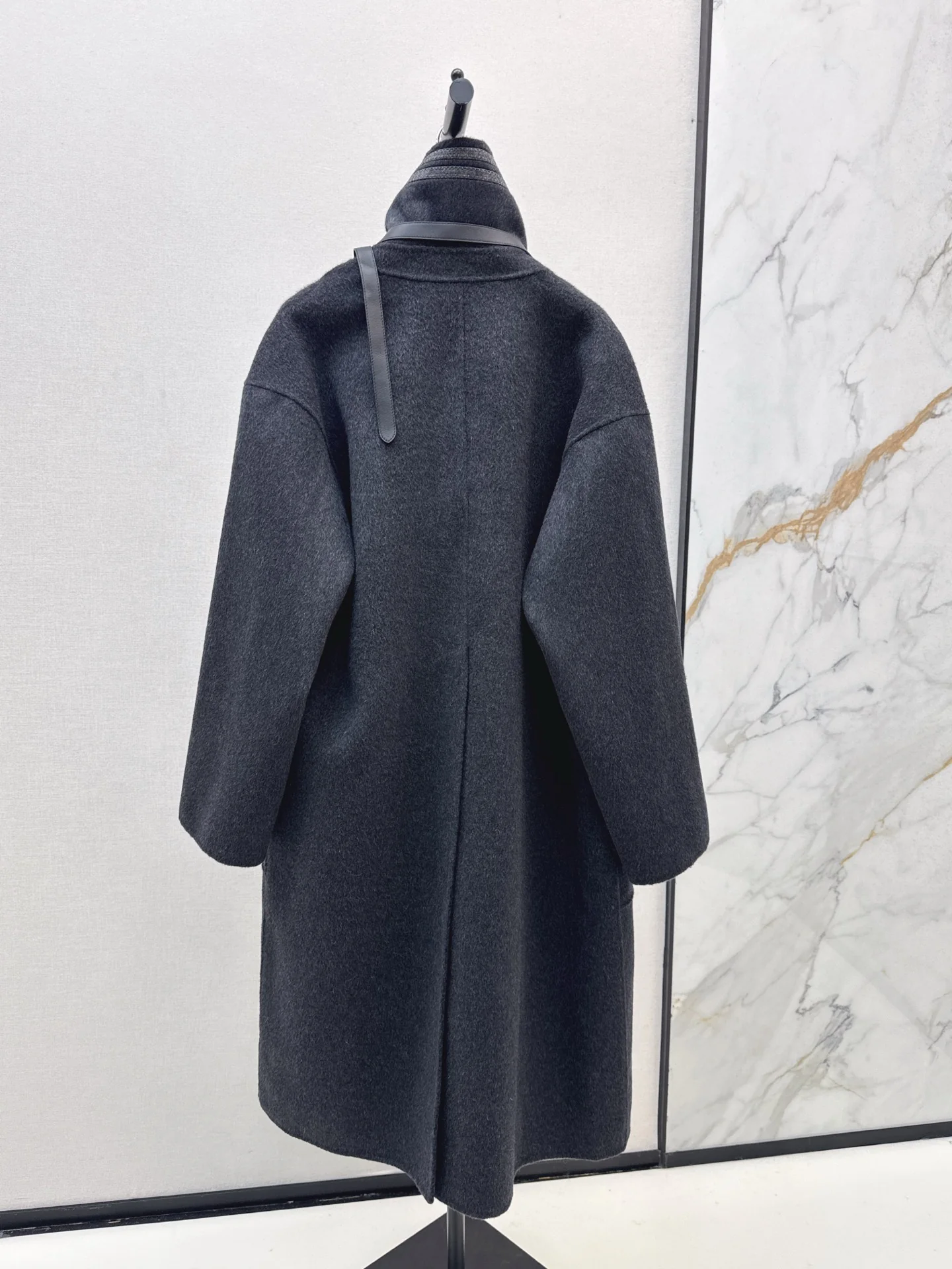 Herm 25fw cashmere overcoats