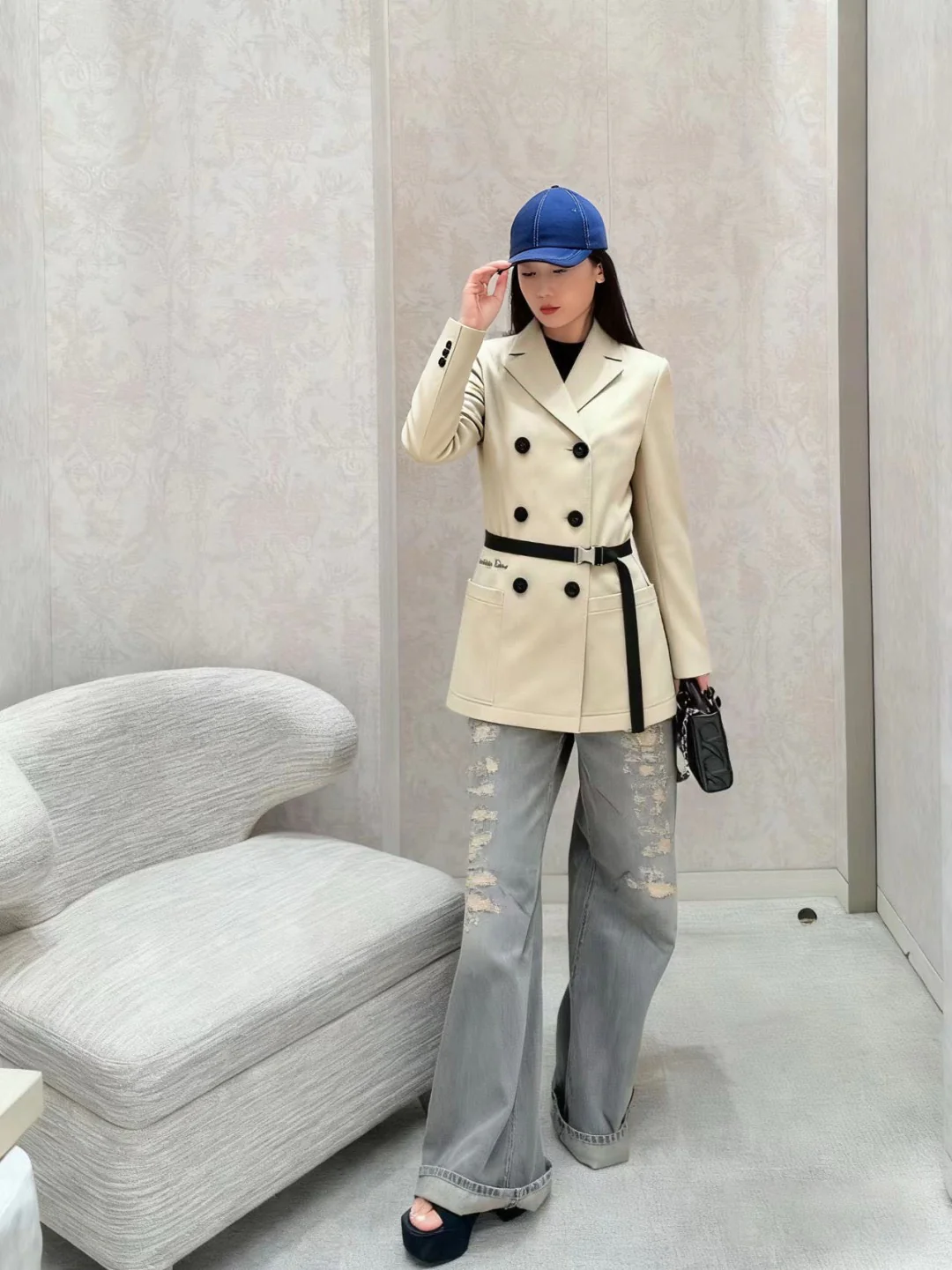 CD 25fw trench coats