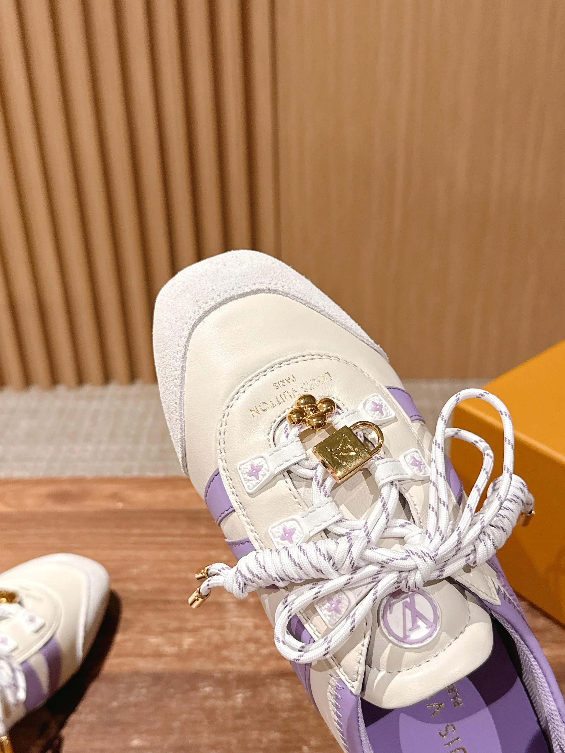 Loui 25fw sneaker