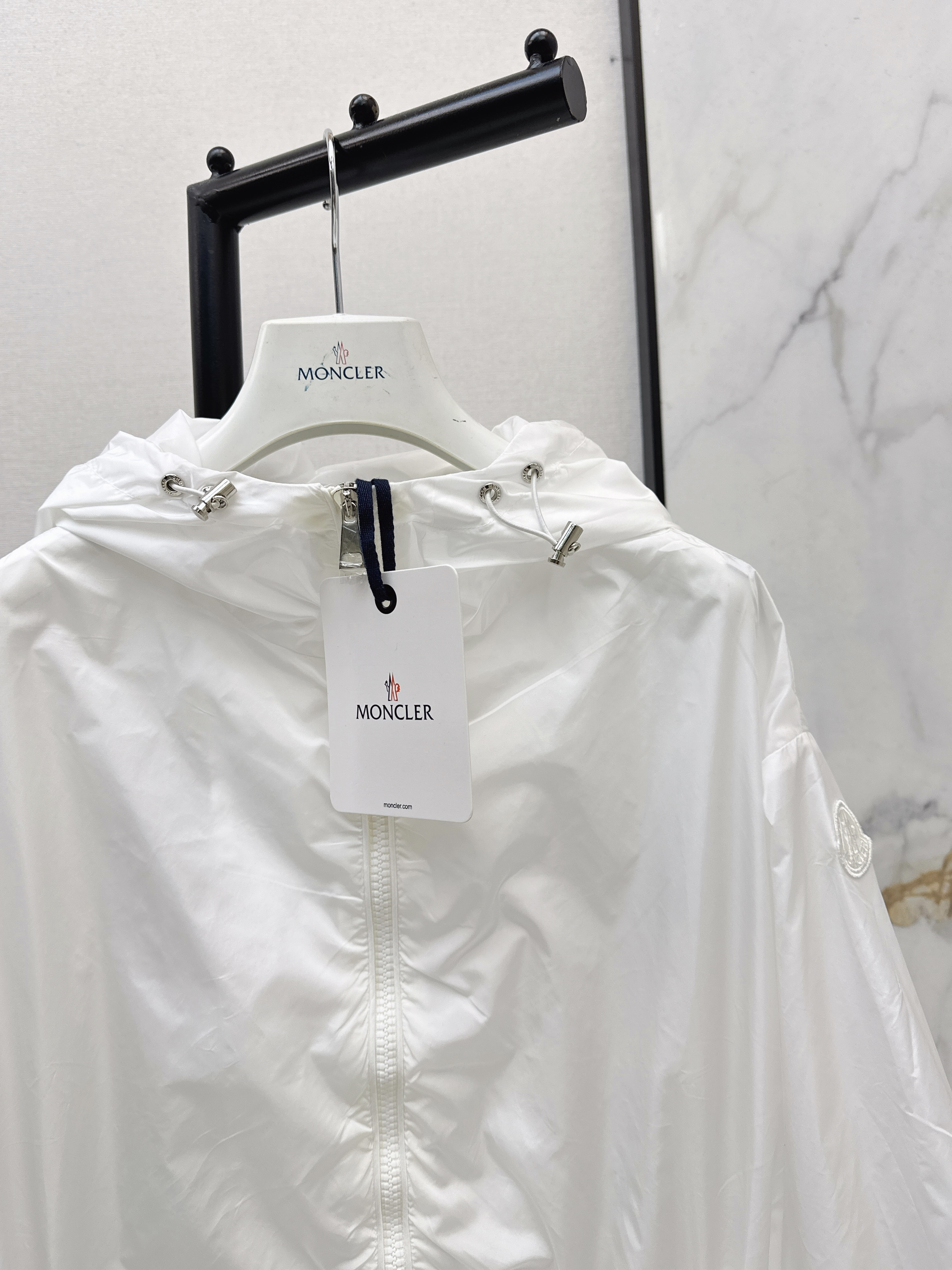 Monc 26ss trench coats