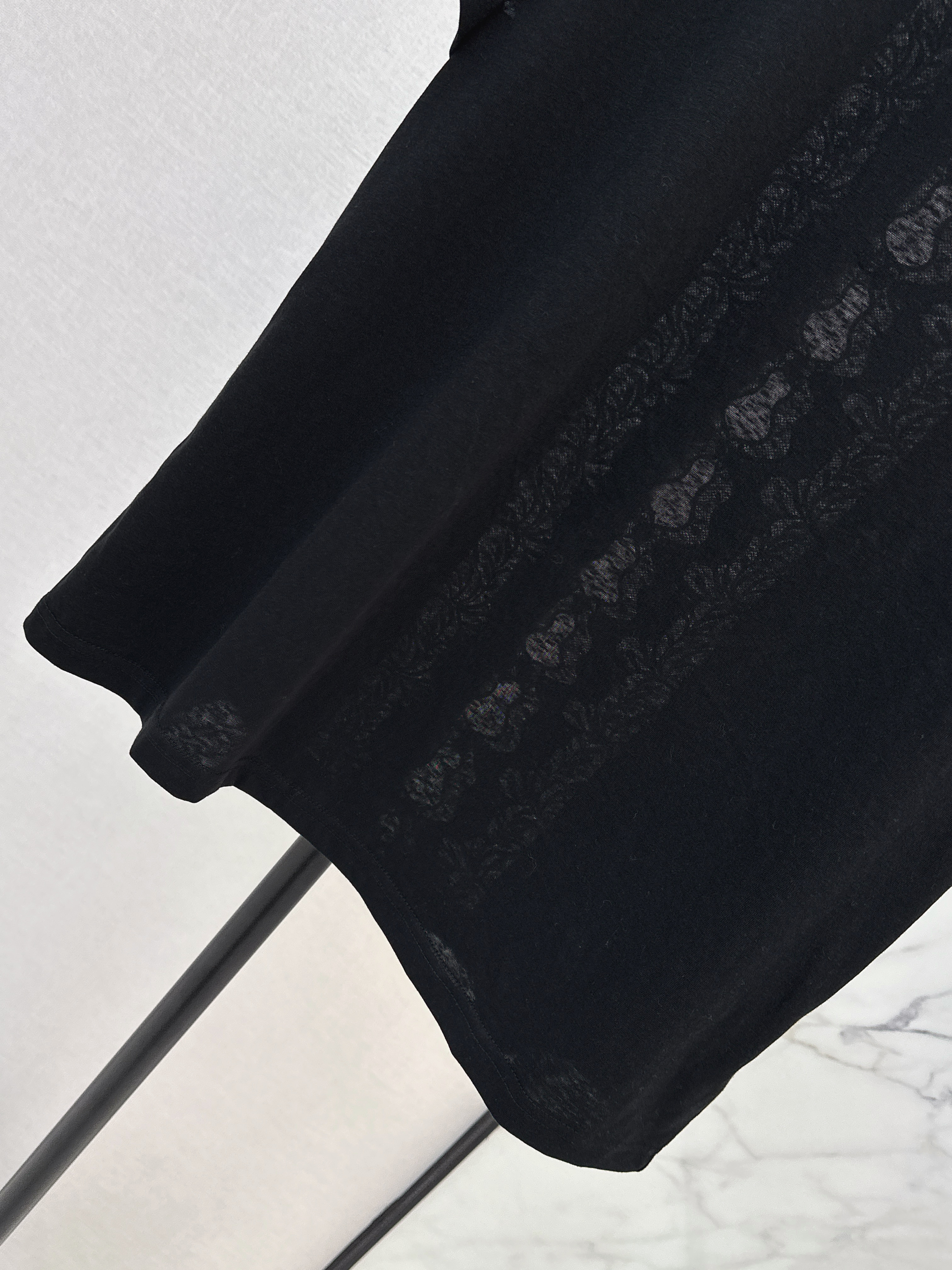 Chan 26ss lace hollow t-shirt