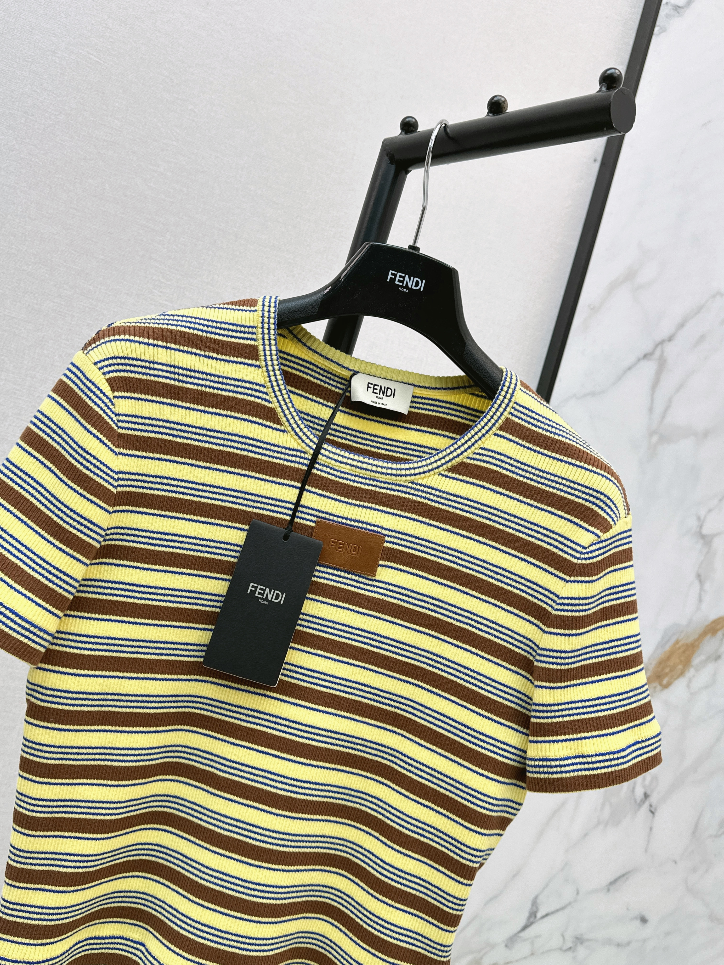 Fend 26ss stripe t-shirt