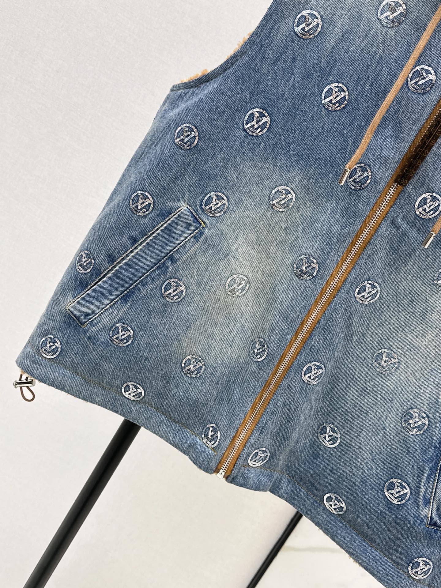 Louis 25fw reversible denim vest