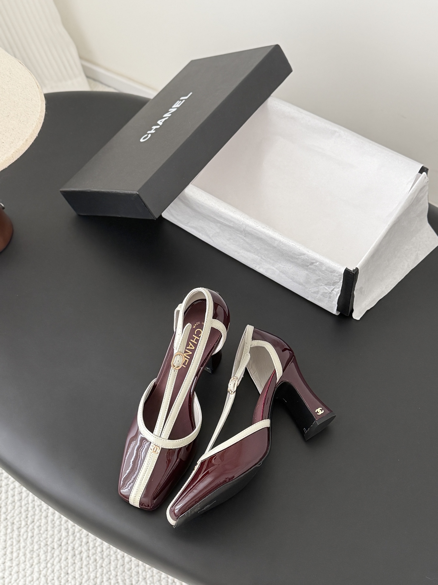 Chan 26K mary jane chunky heels