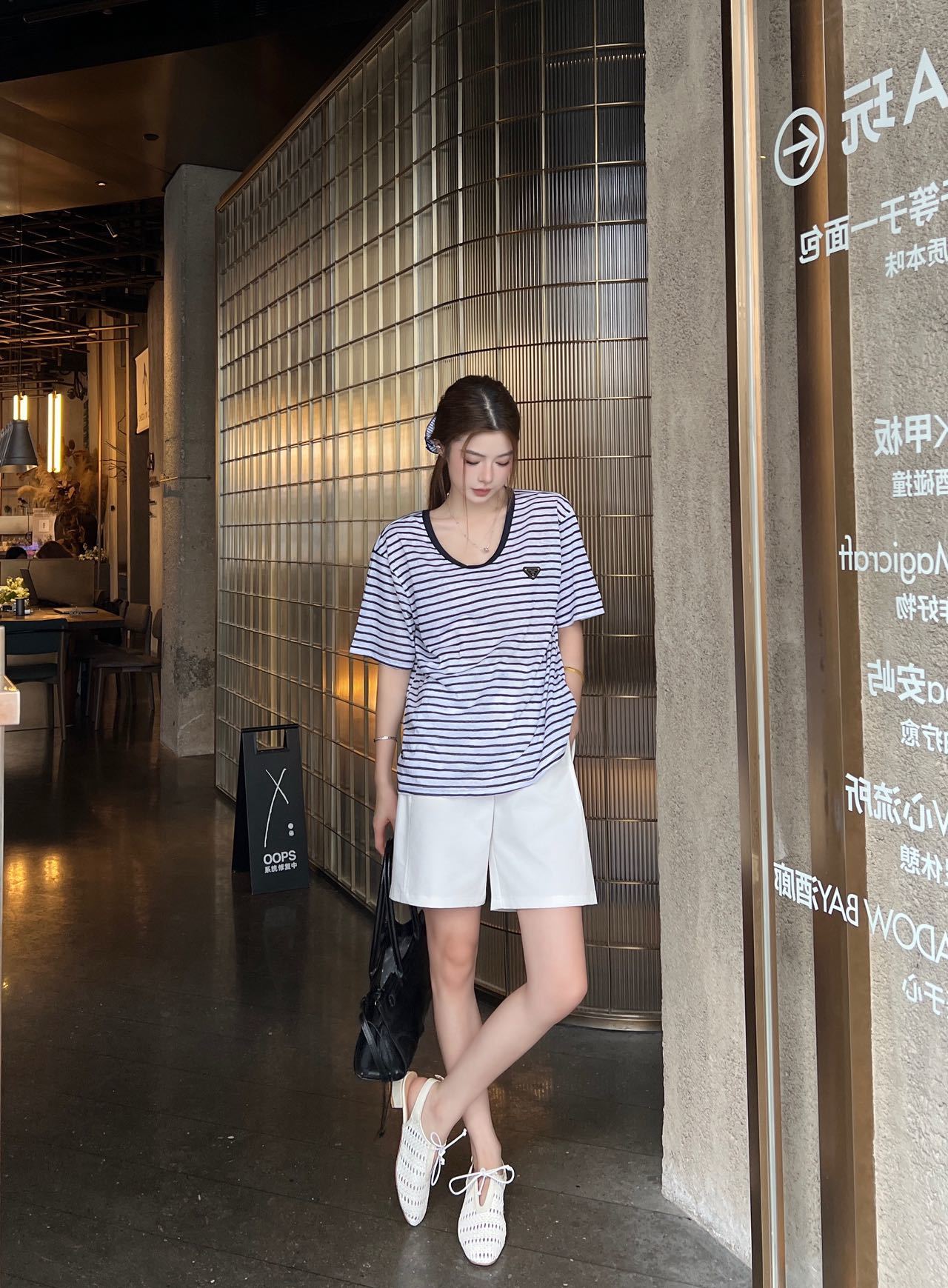 Pra 26ss v-neck t-shirt