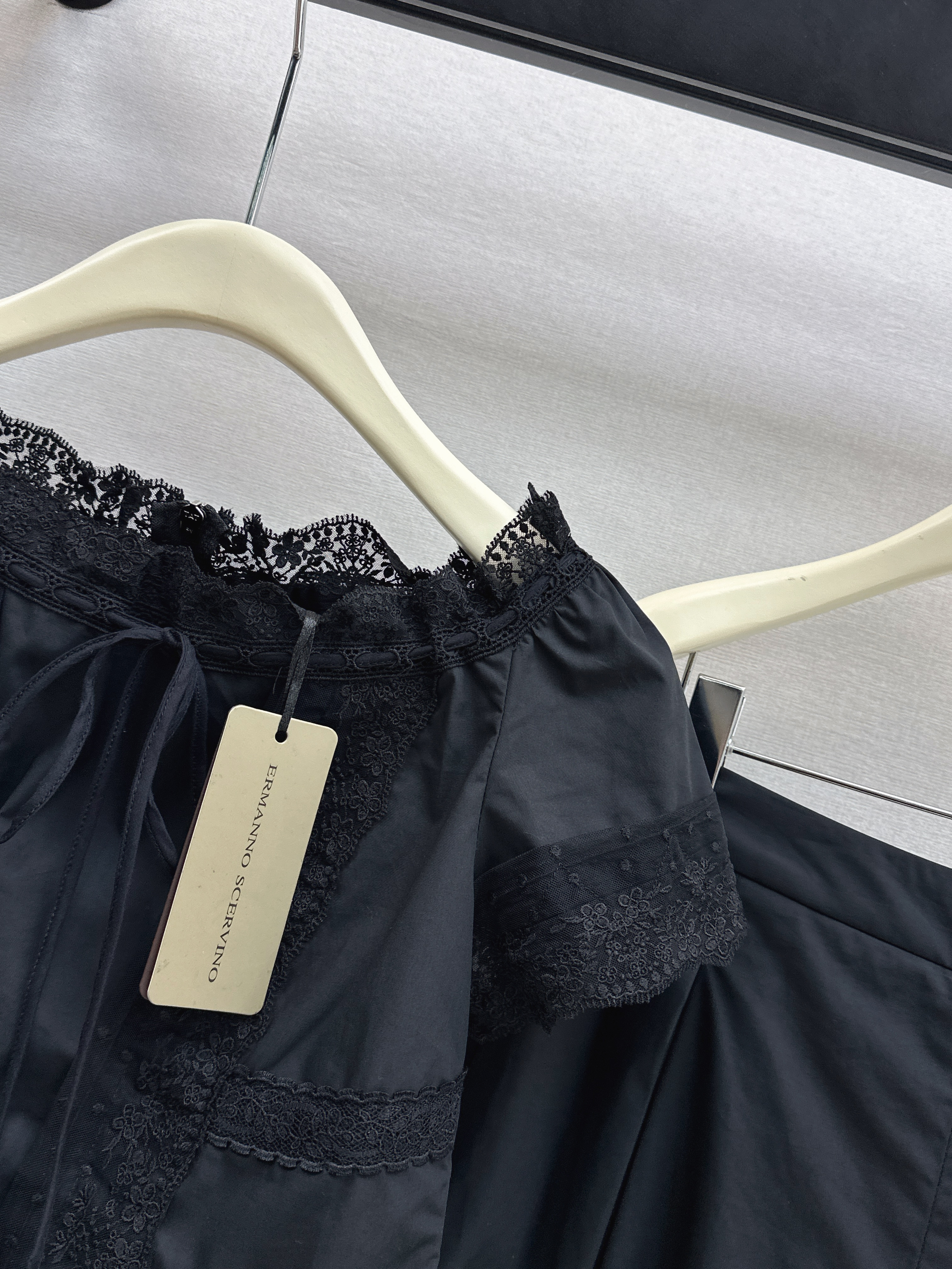 ES 26ss lace crop top skirt set