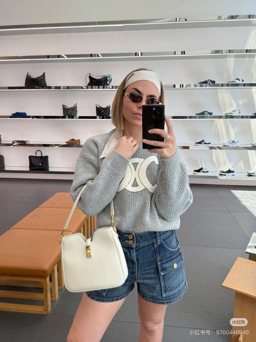 Celi 25fw embroidered sweater