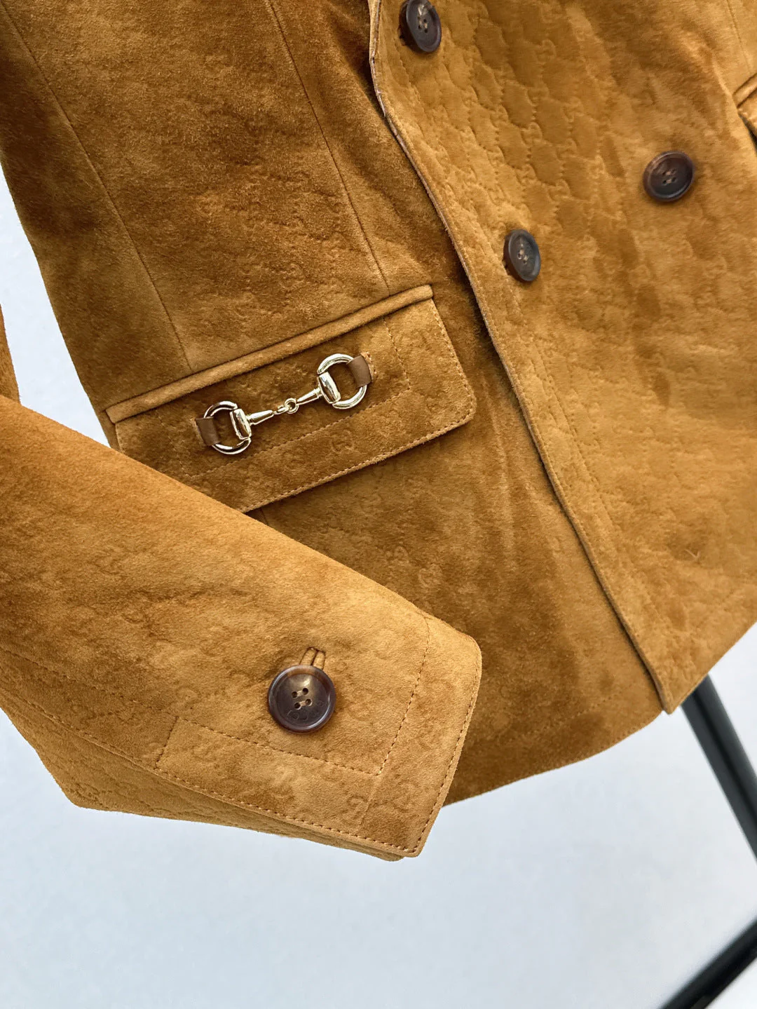 Guc 25fw suede blazer