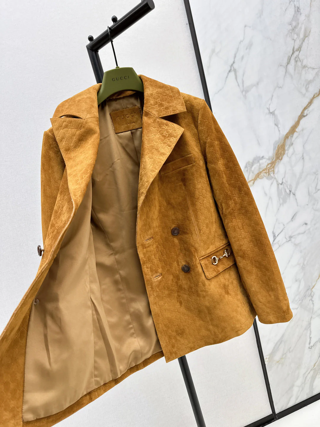 Guc 25fw suede blazer