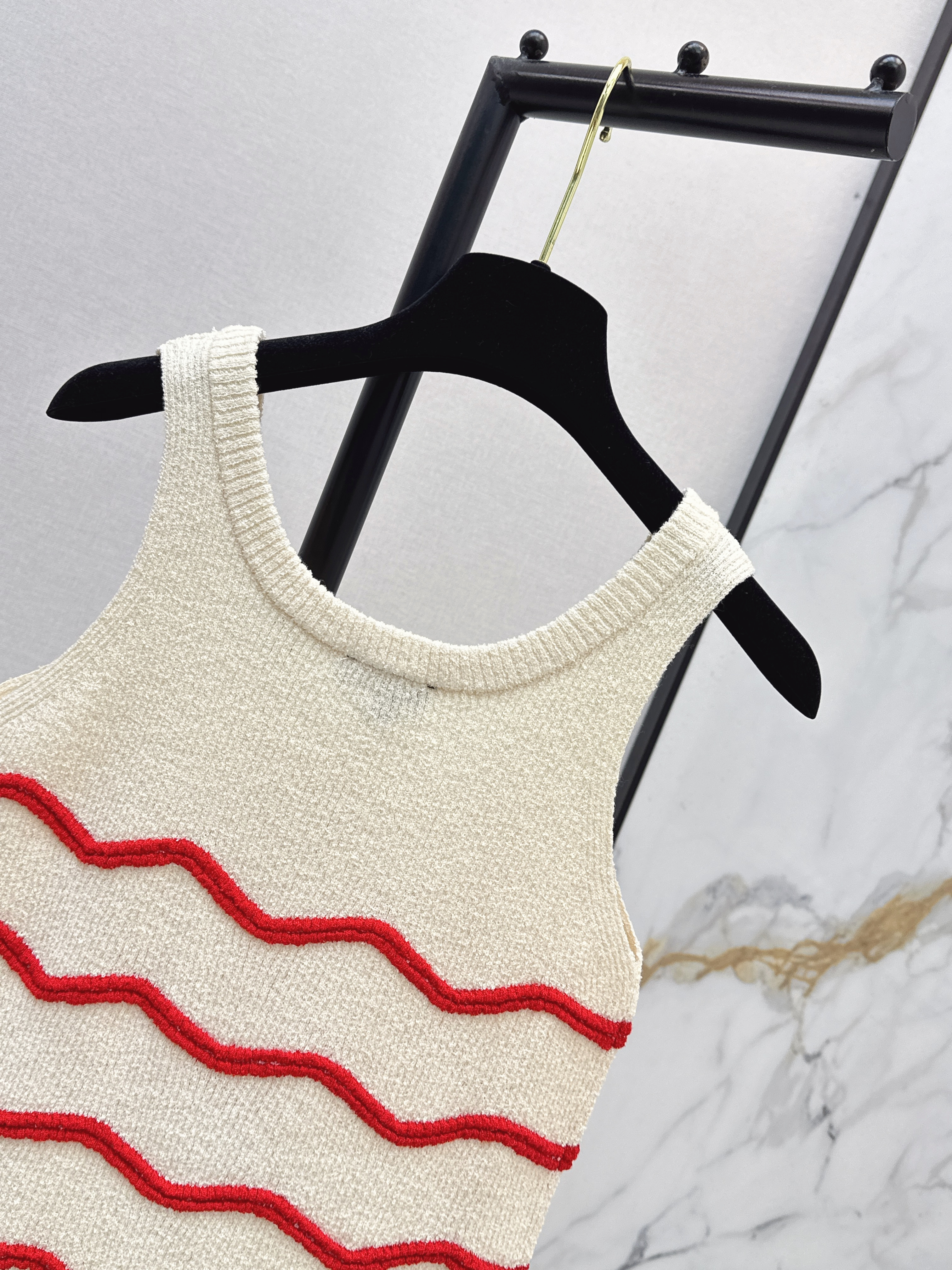 Chan 26ss stripe knit vest