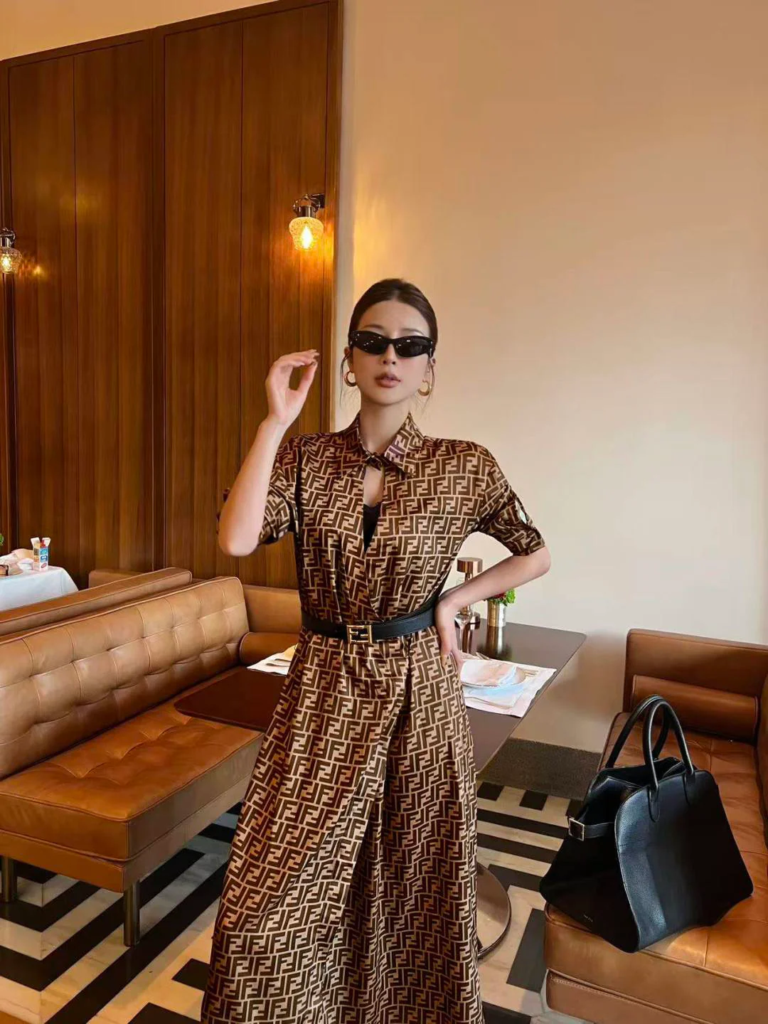 Fend 26ss silk dress with belted