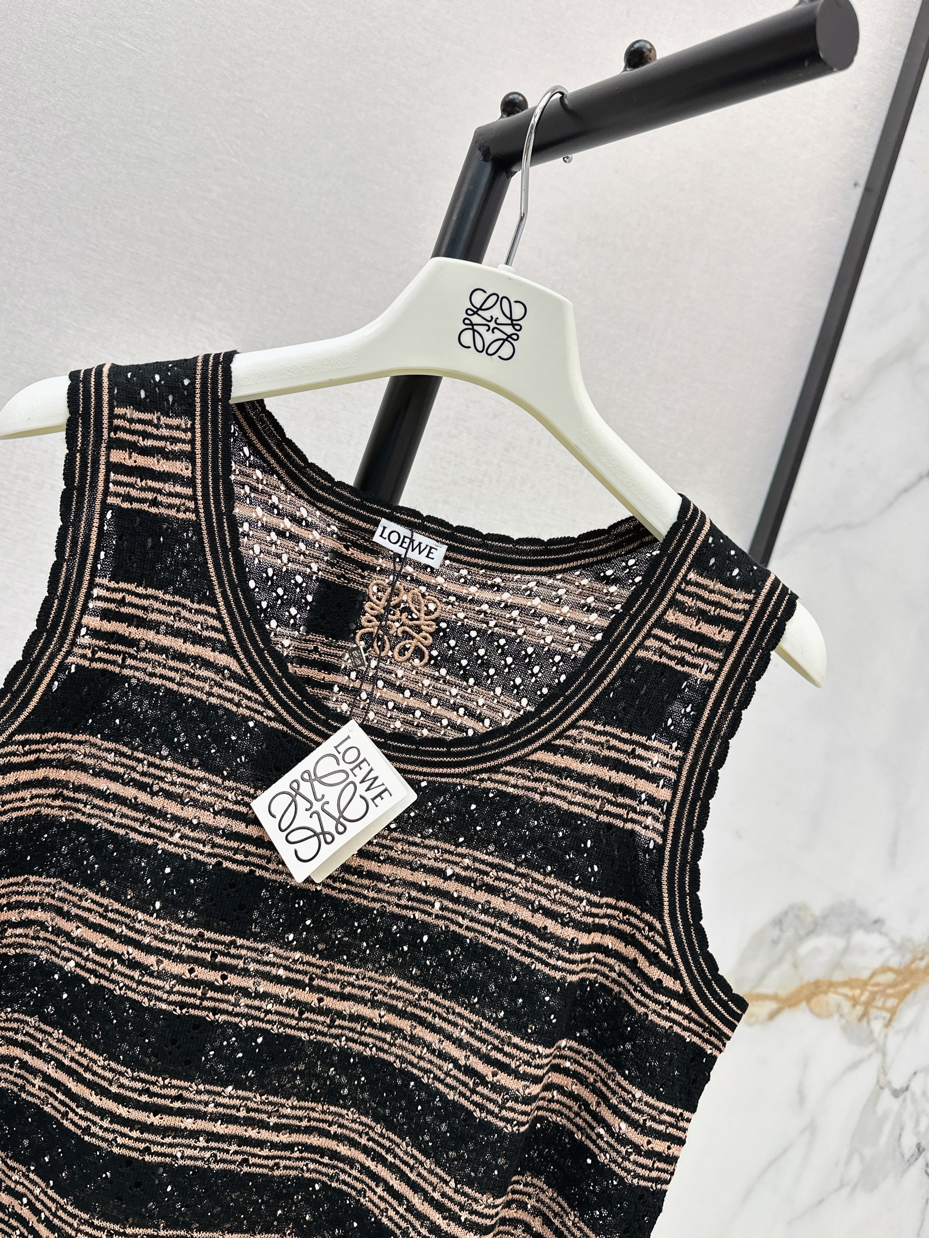 Loe 26ss hollow stripe vest