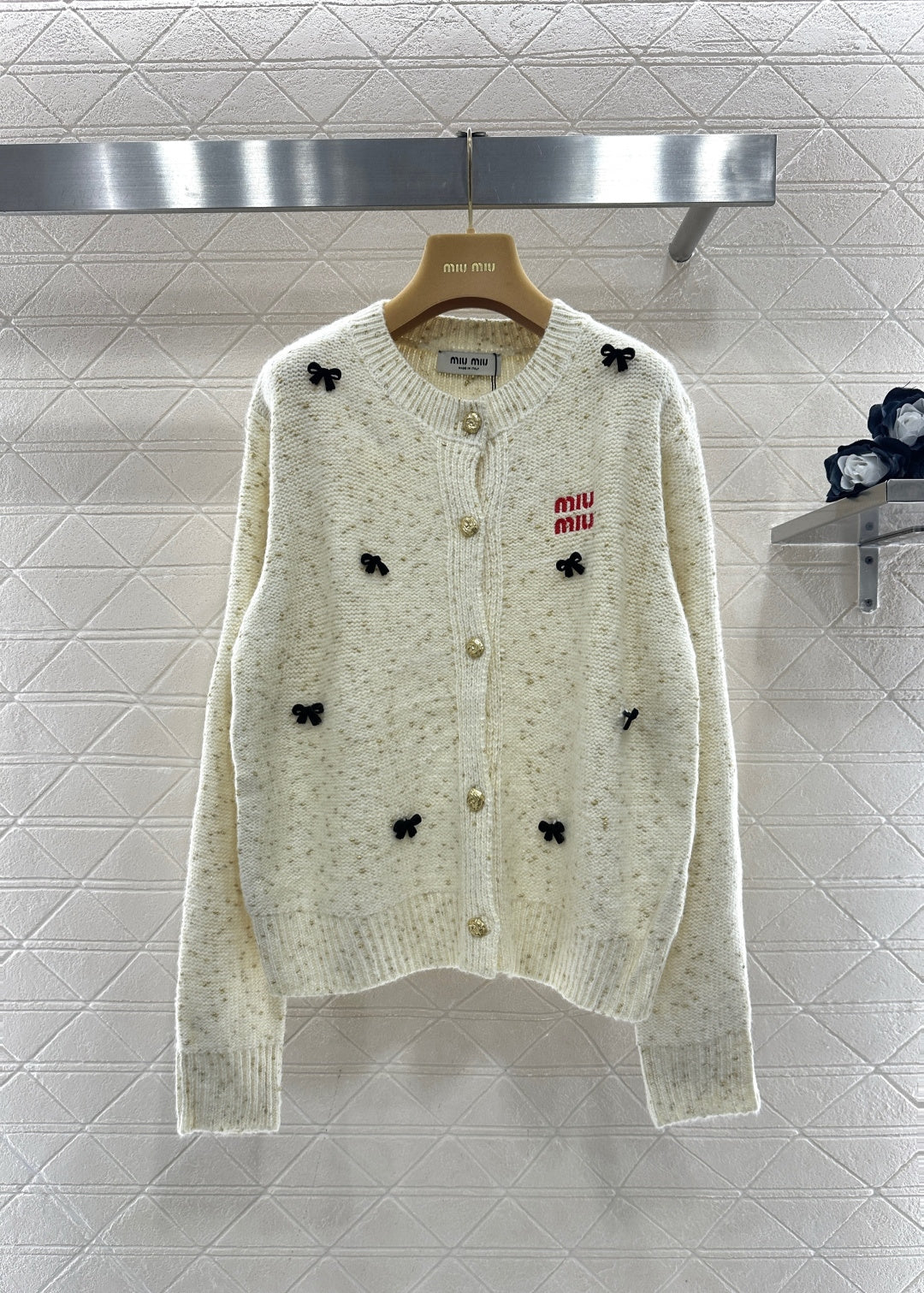 Miu 26ss 3d bow cardigan