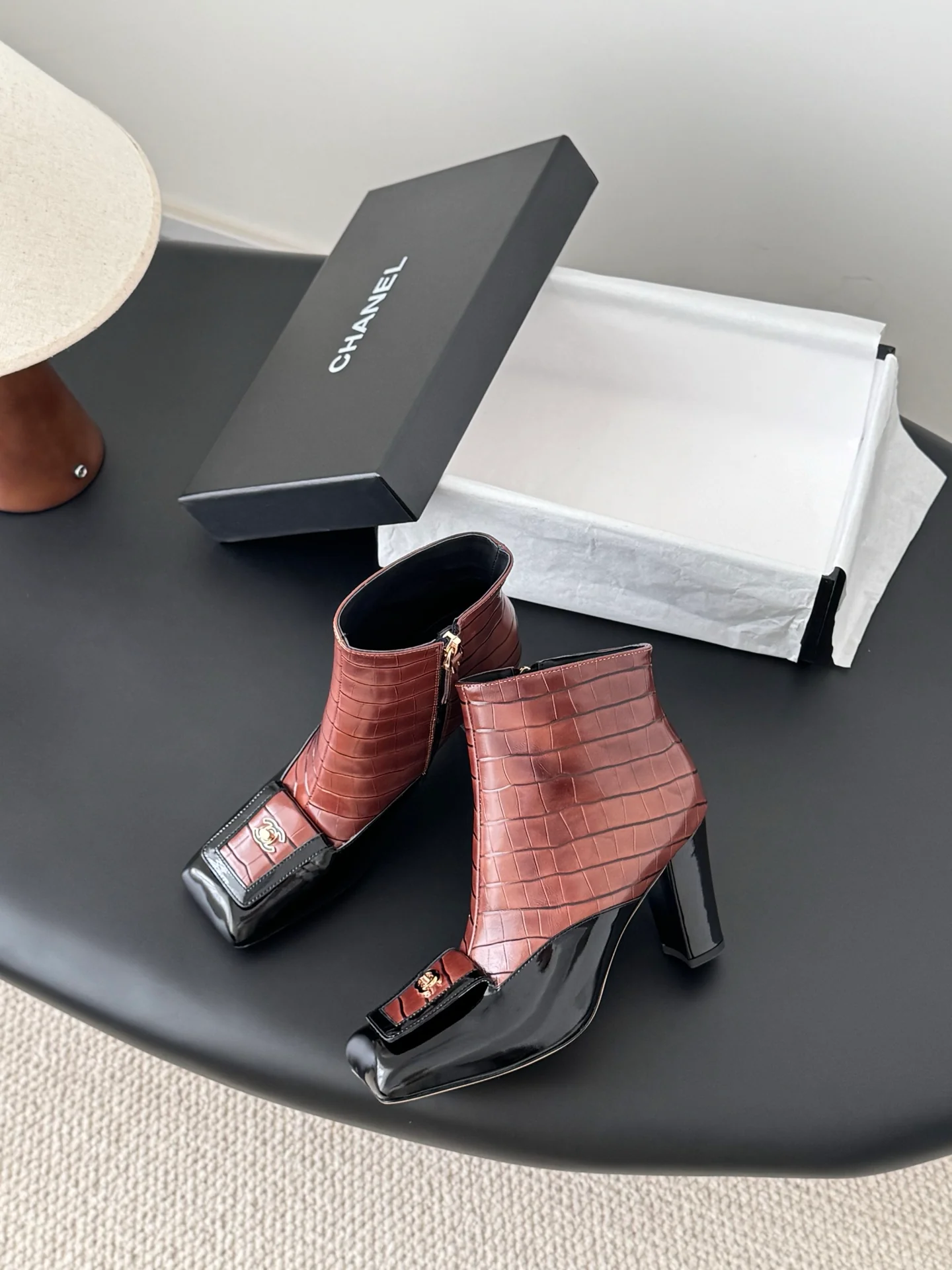 Chan 26ss ankle boots