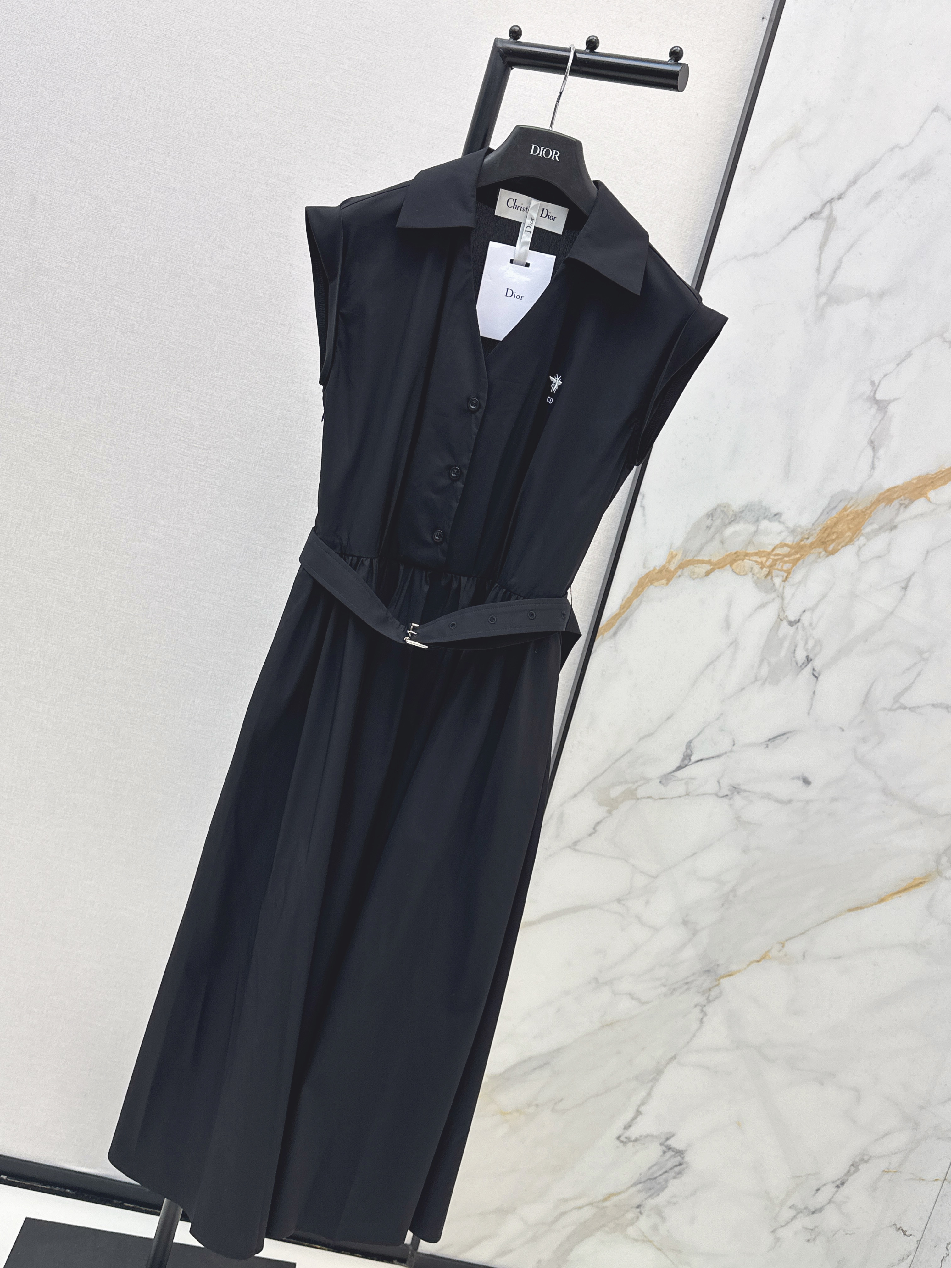 CD 26ss bee embroidery dress