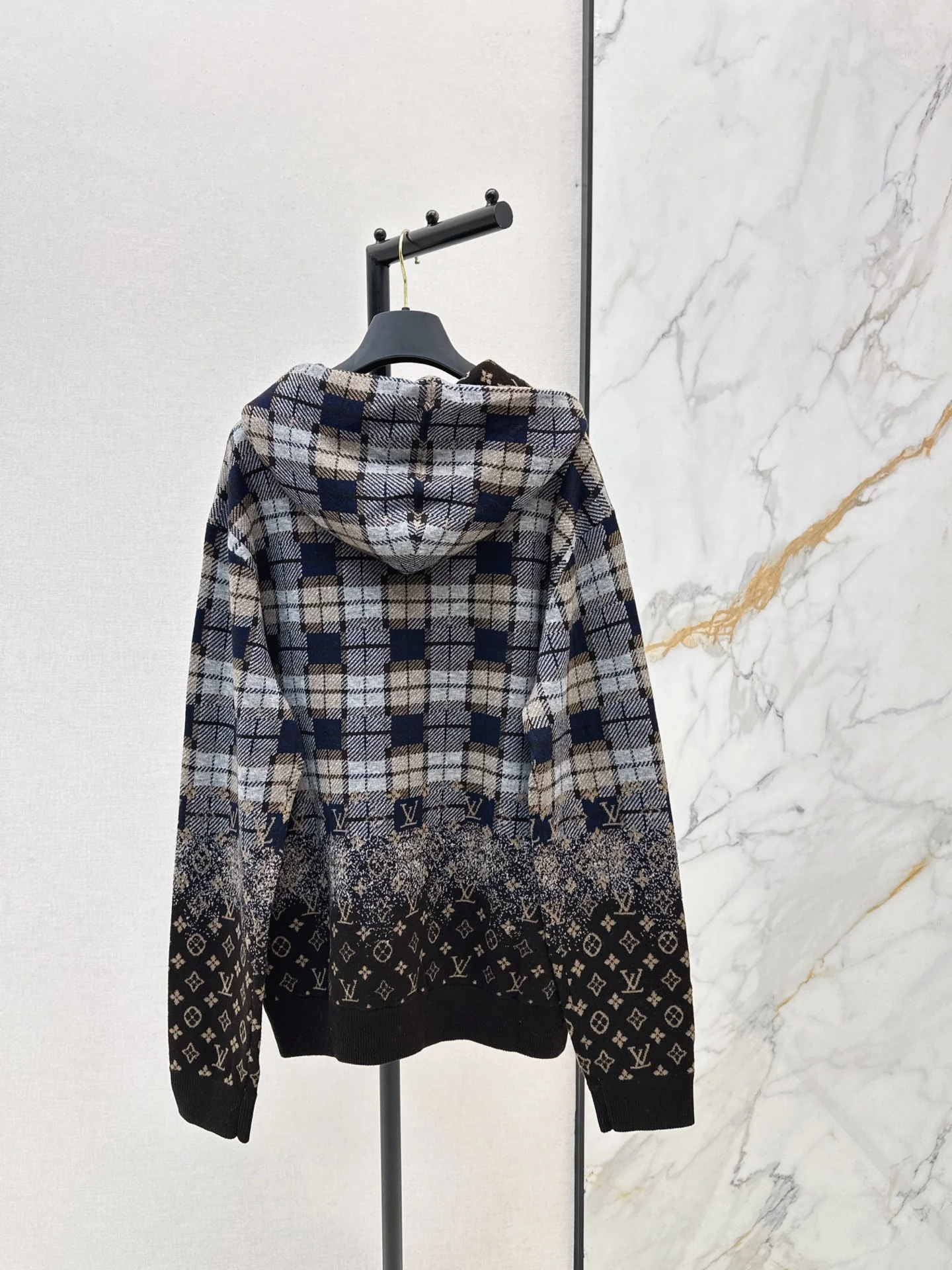 Louis 26ss hooded check sweater