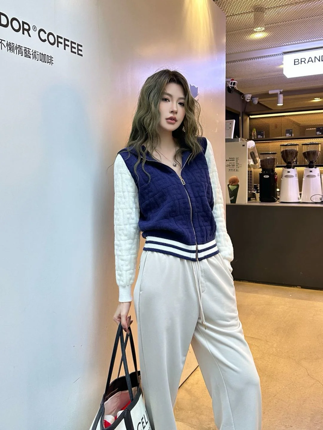 Fend 25fw hooded cardigan