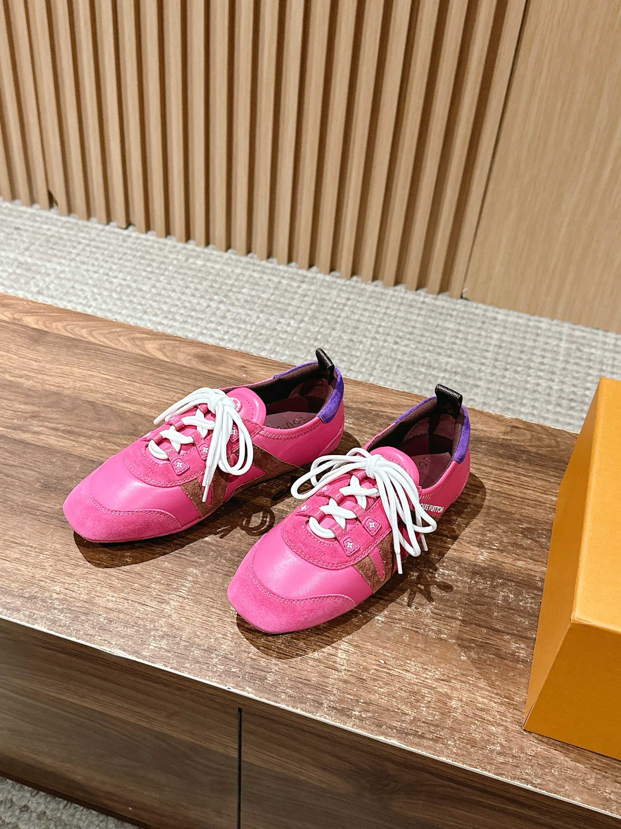 Loui 25fw sneaker