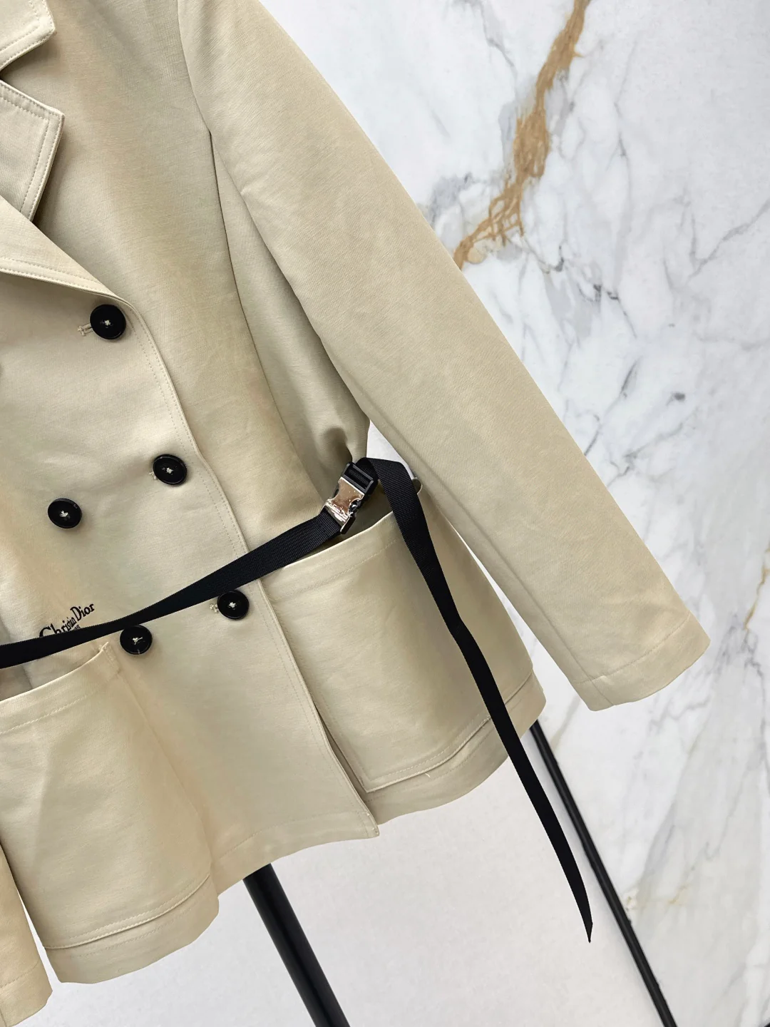 CD 25fw trench coats