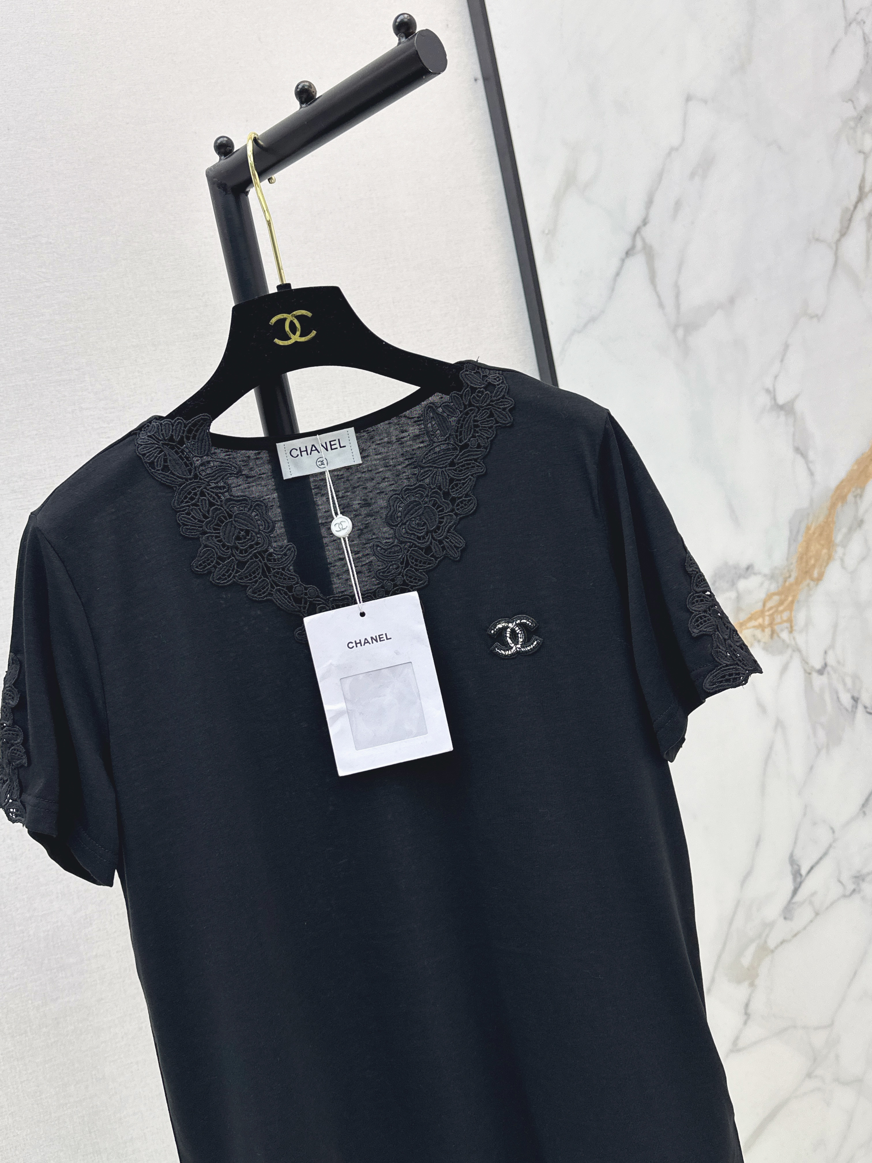 Chan 26ss contract lace t-shirt