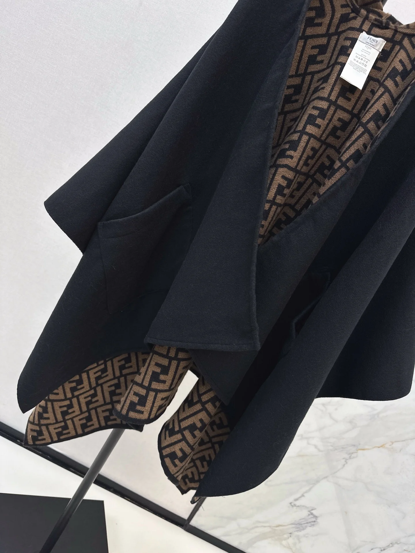 Fend 25fw shawl wraps