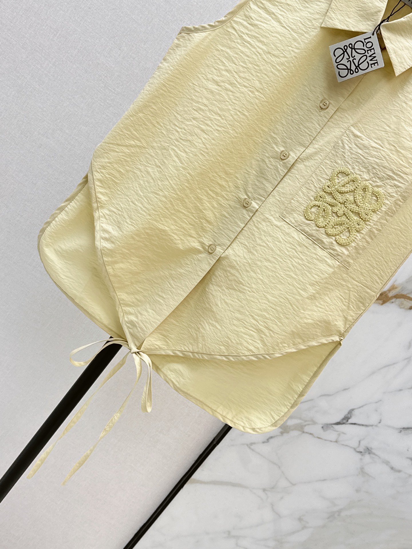 Loe 26ss sleeveless embroidery shirt