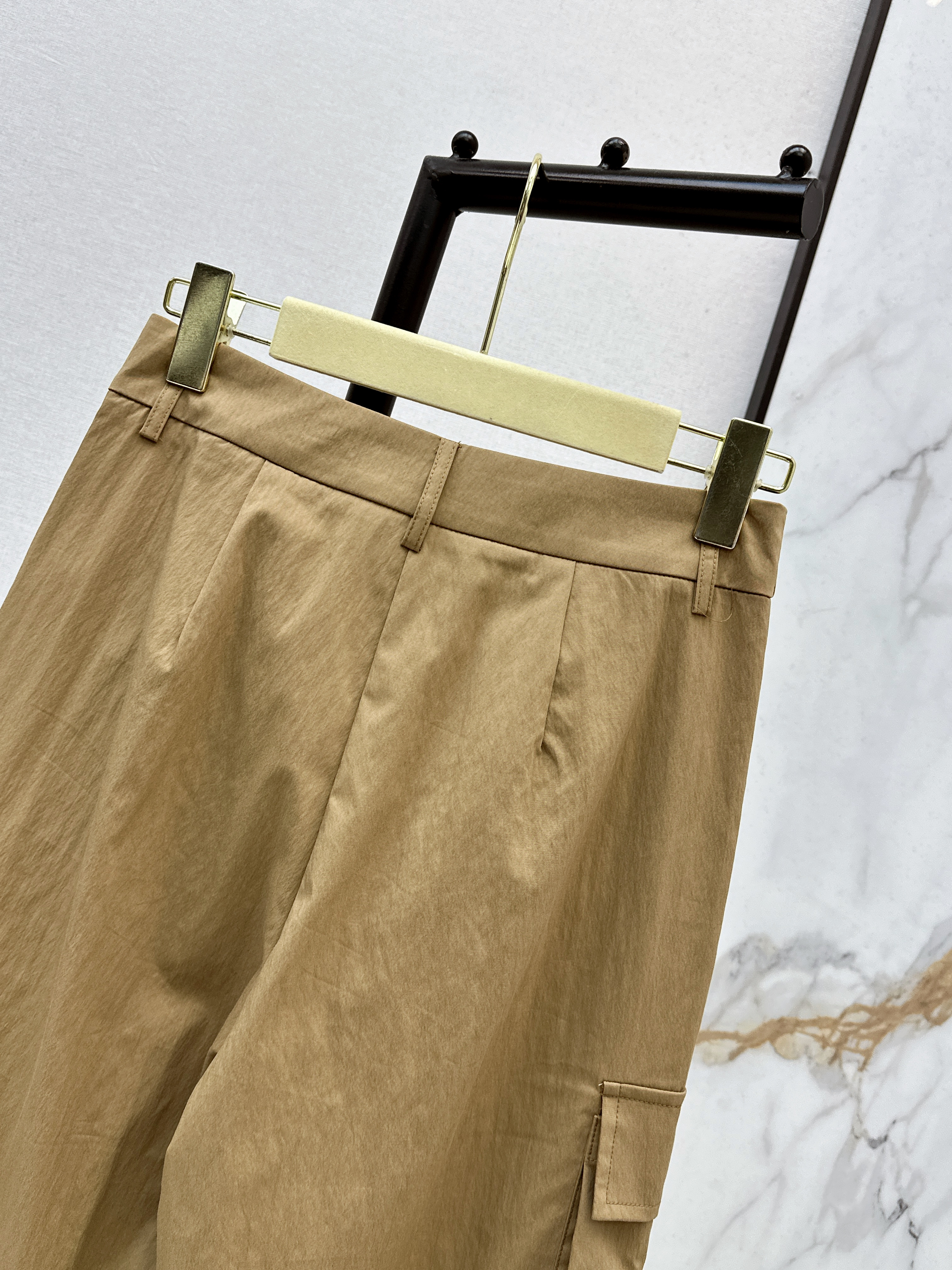 Miu 26ss cargo pants