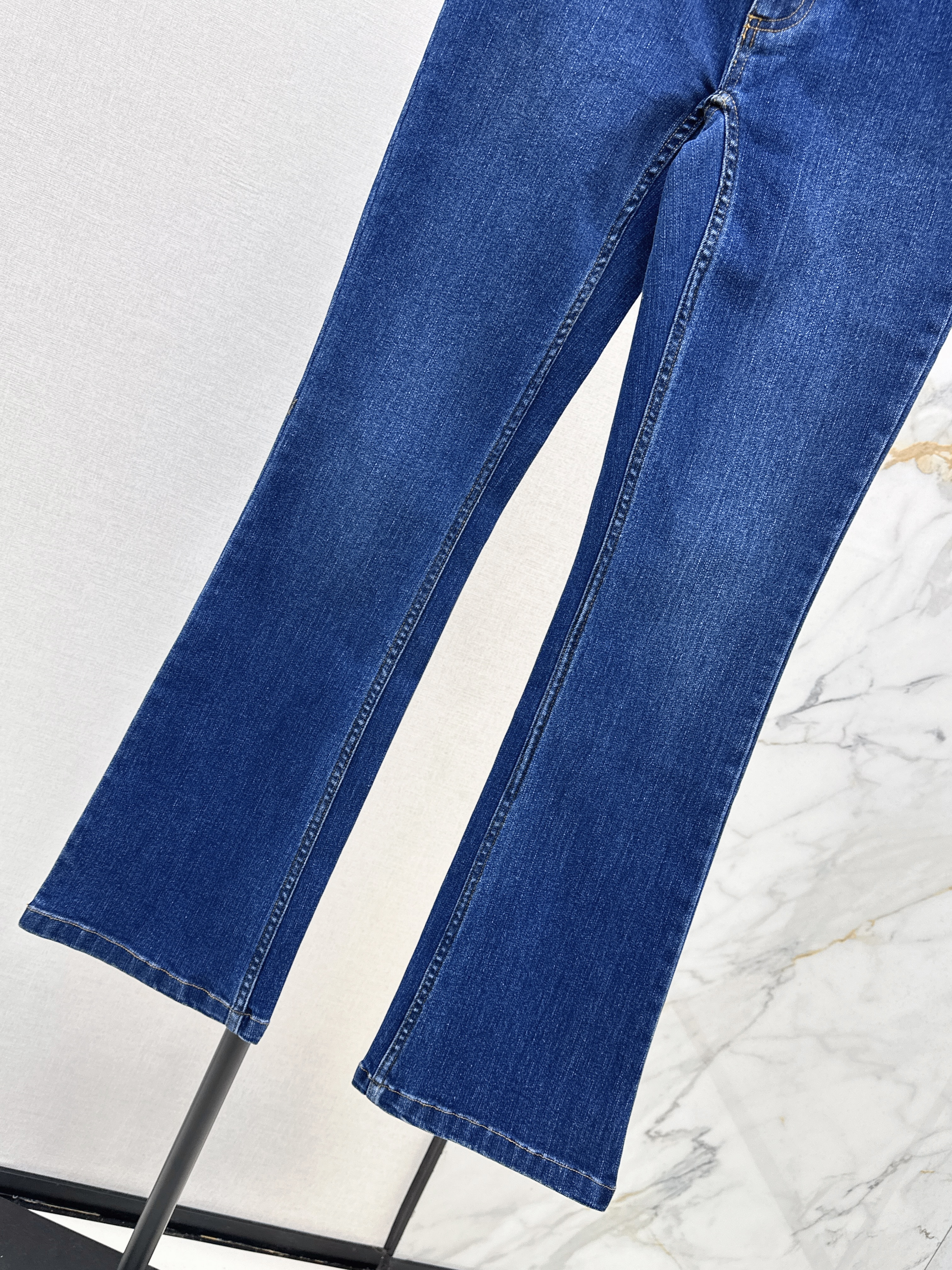 Loui 26ss flared jeans