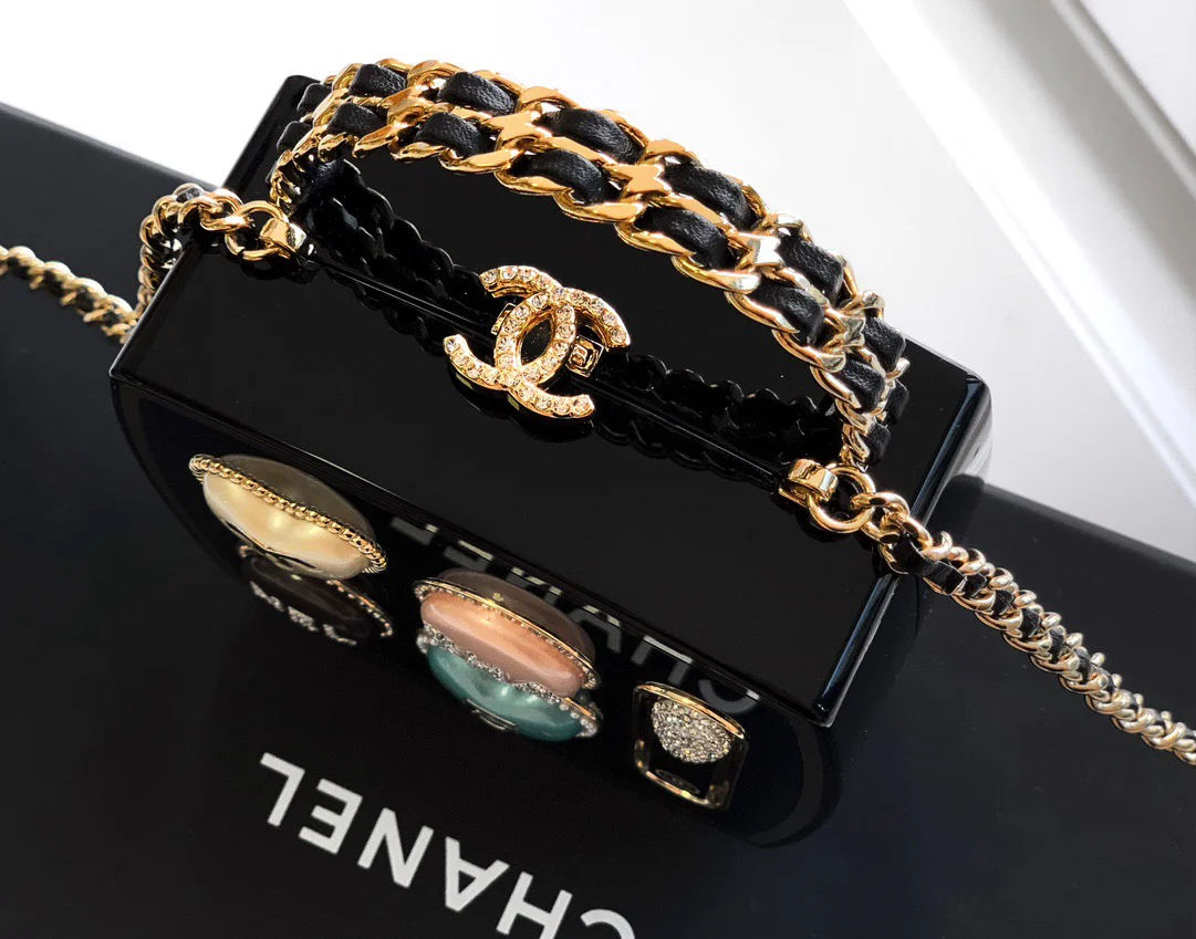 Chan 25B makeup palette bag