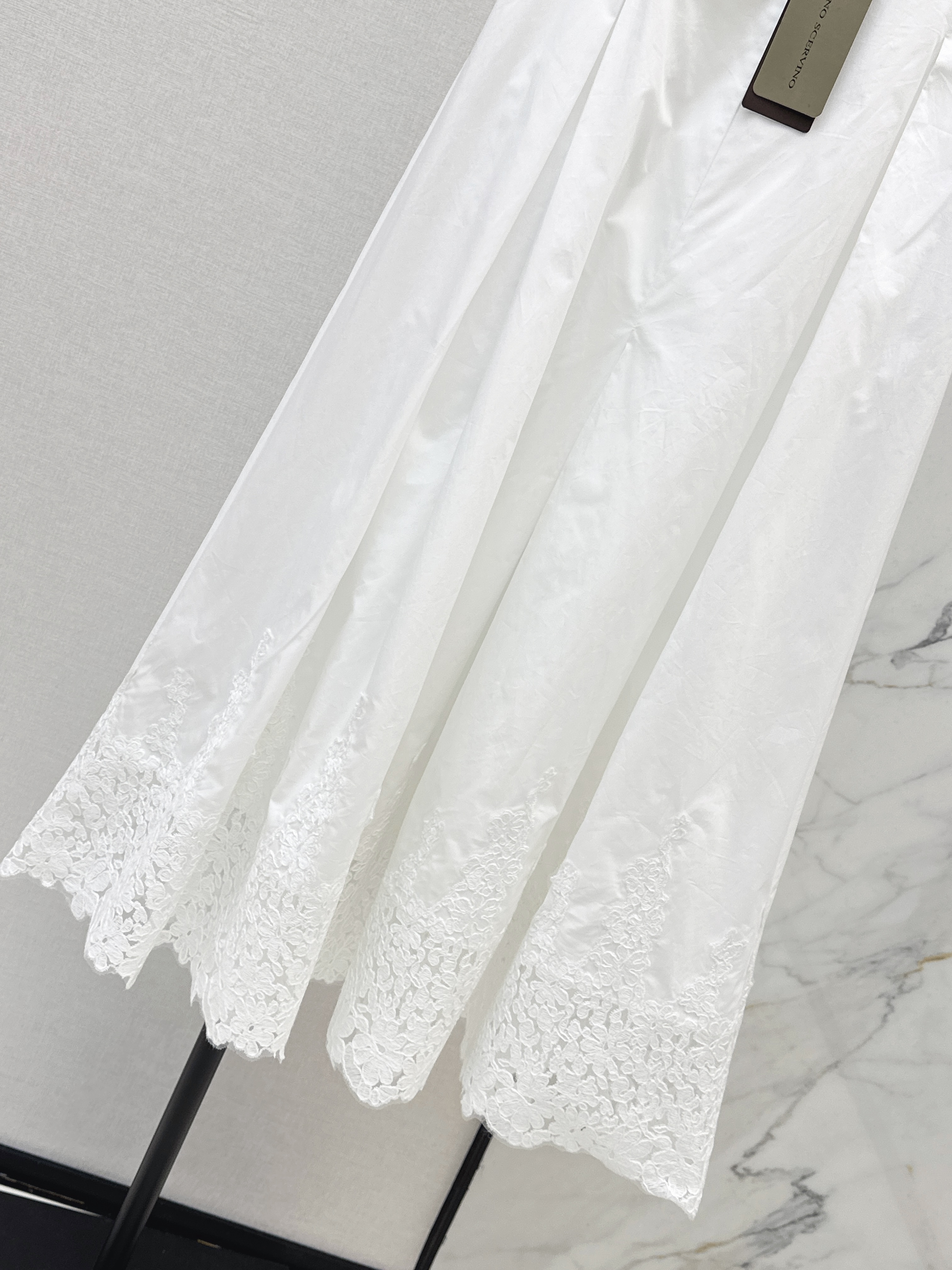 ES 26ss lace skirt