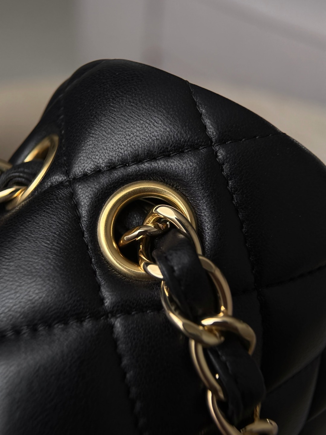 Chan cf30 chain shoulder bag