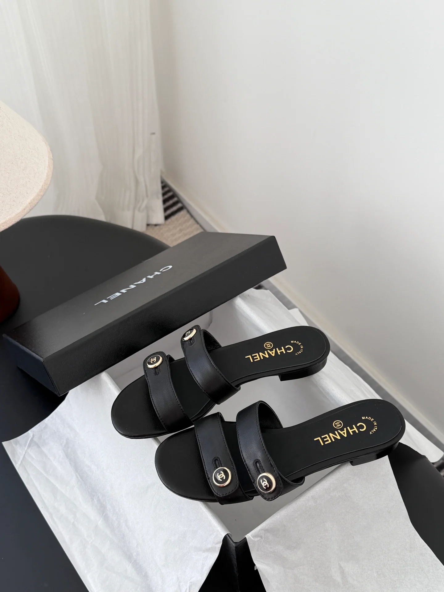 Chan 26ss sandals