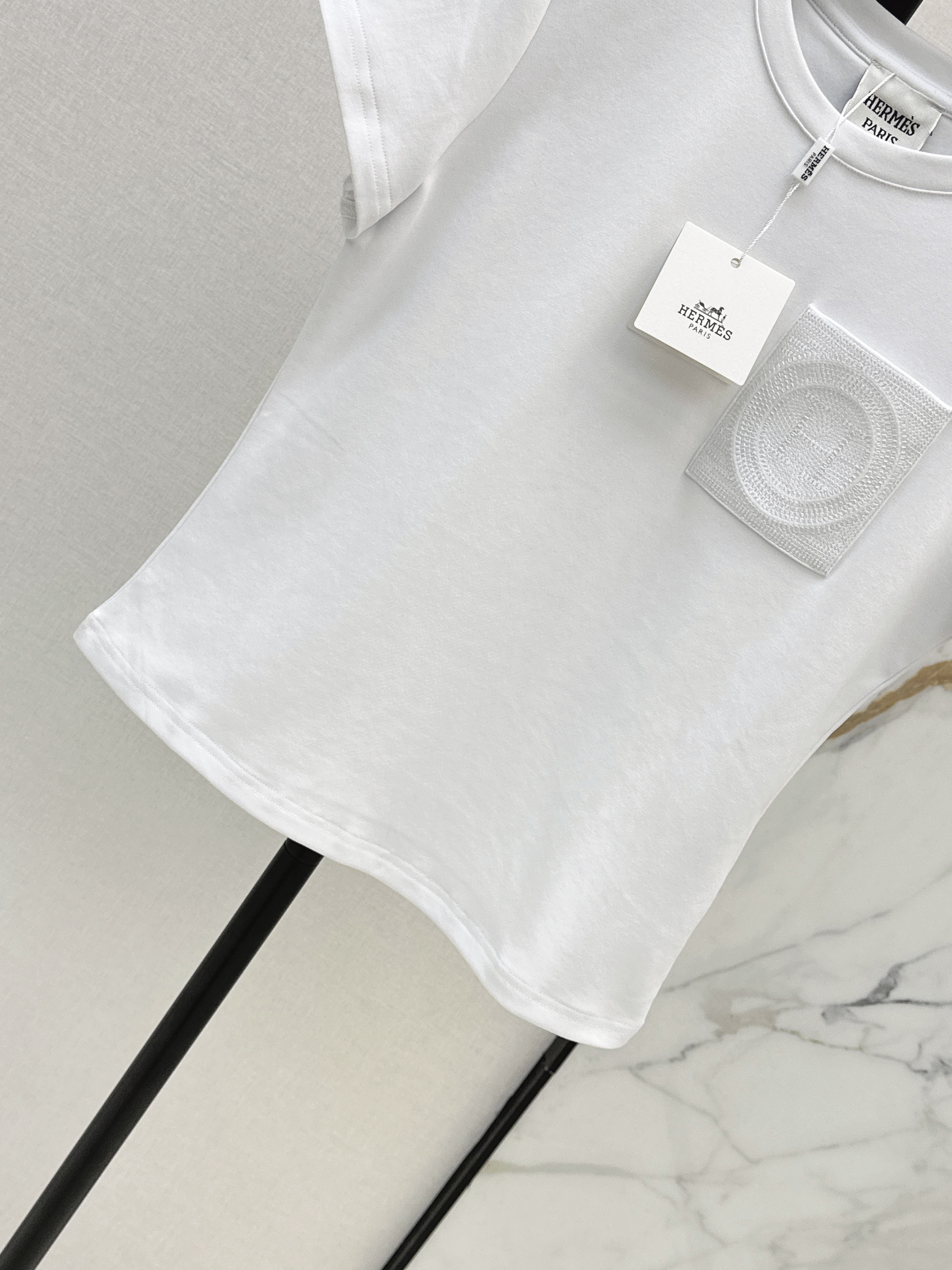 Her 26ss t-shirt