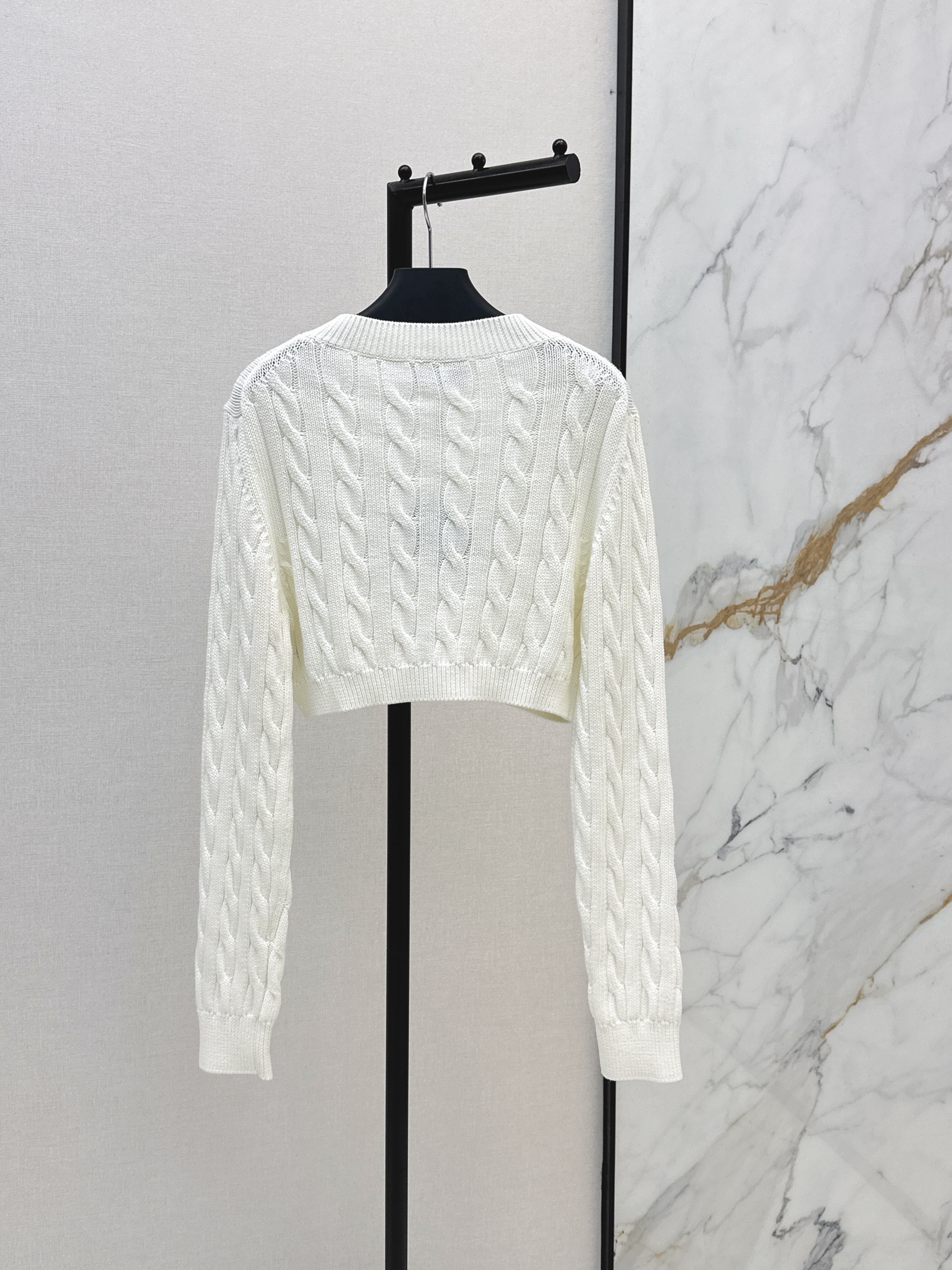 Pra 26ss cable knit cropped sweater