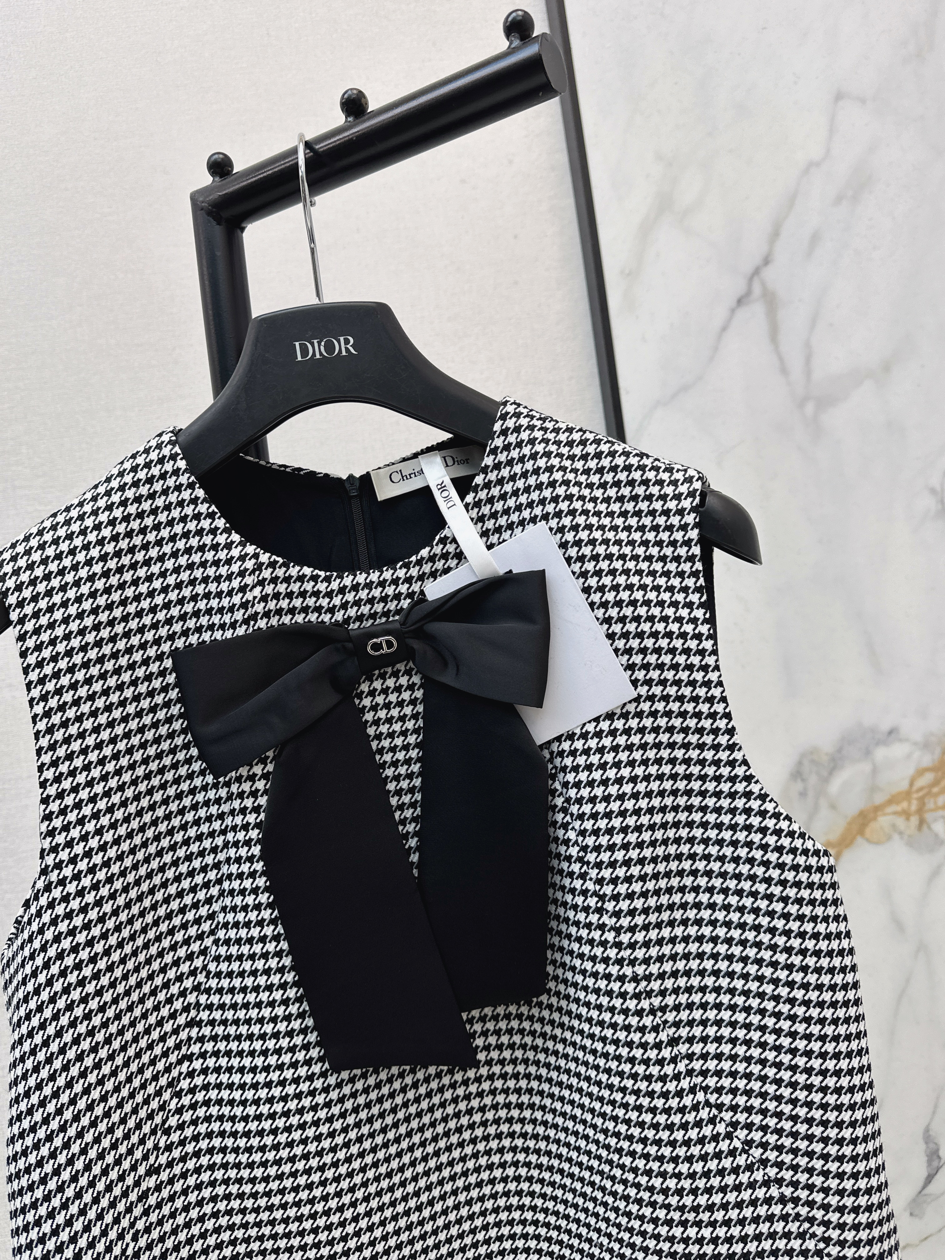 CD 26ss houndstone dress