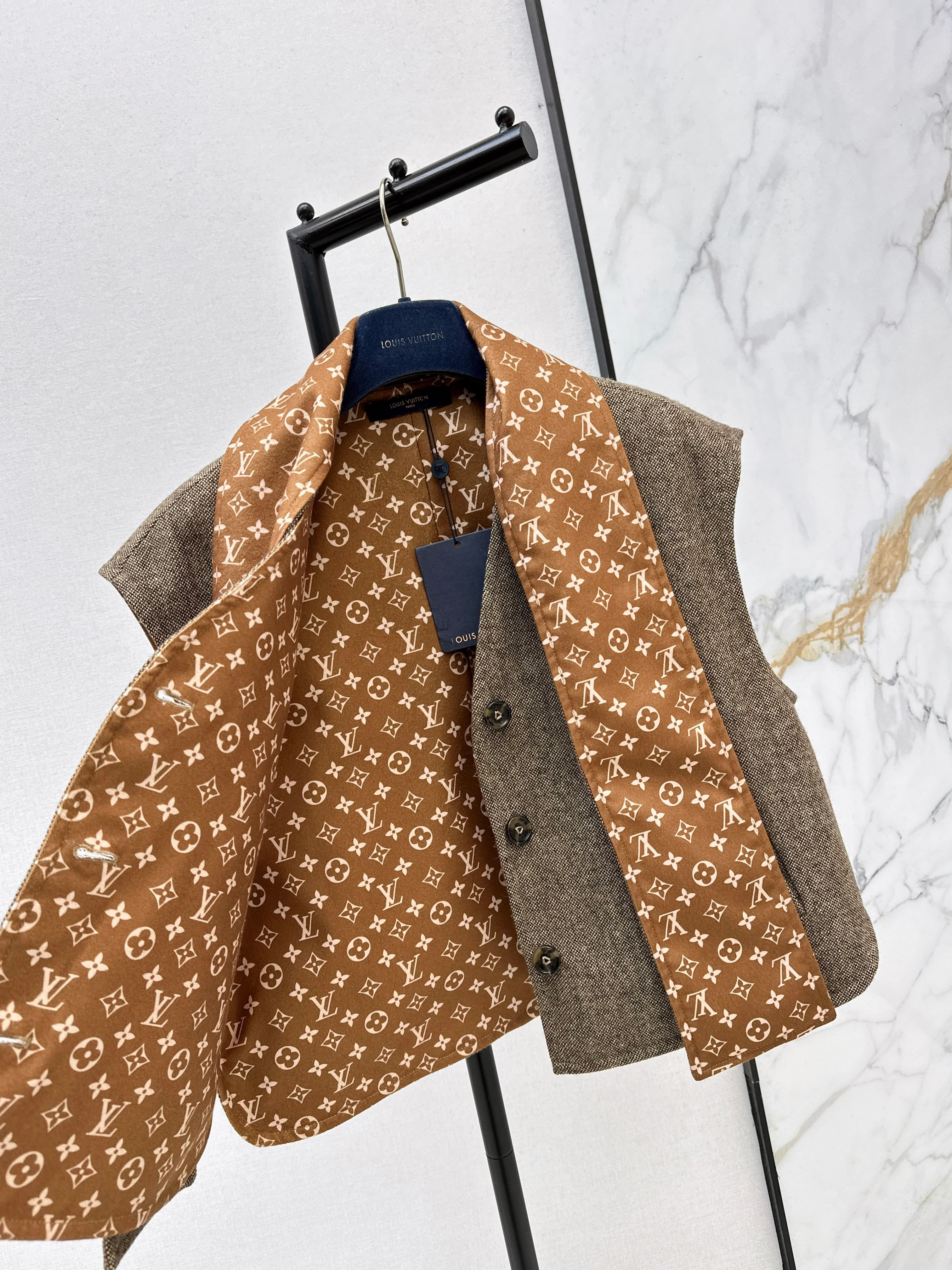 Louis 26ss scarf vest set