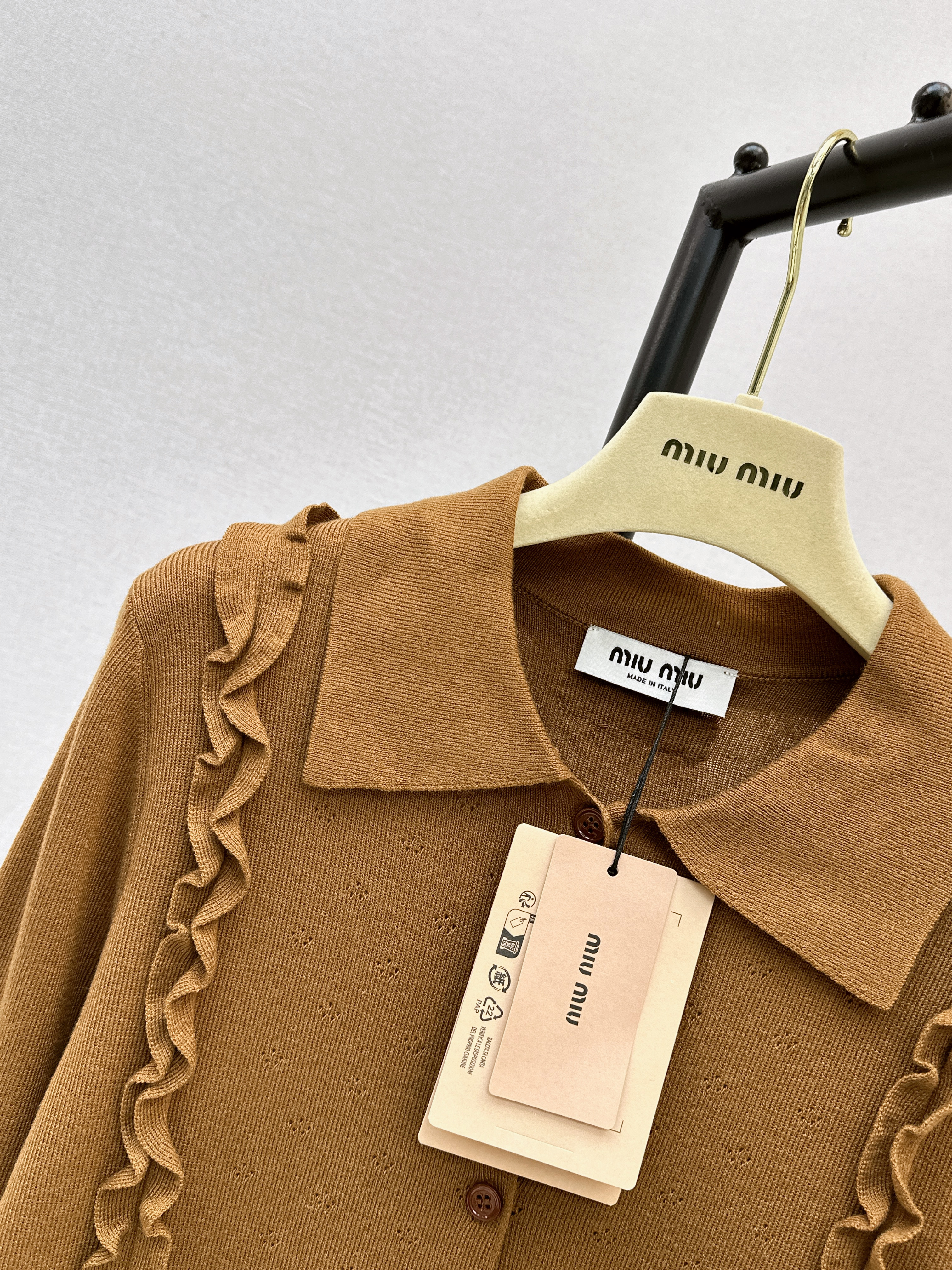Miu 26ss ruffle cardigan