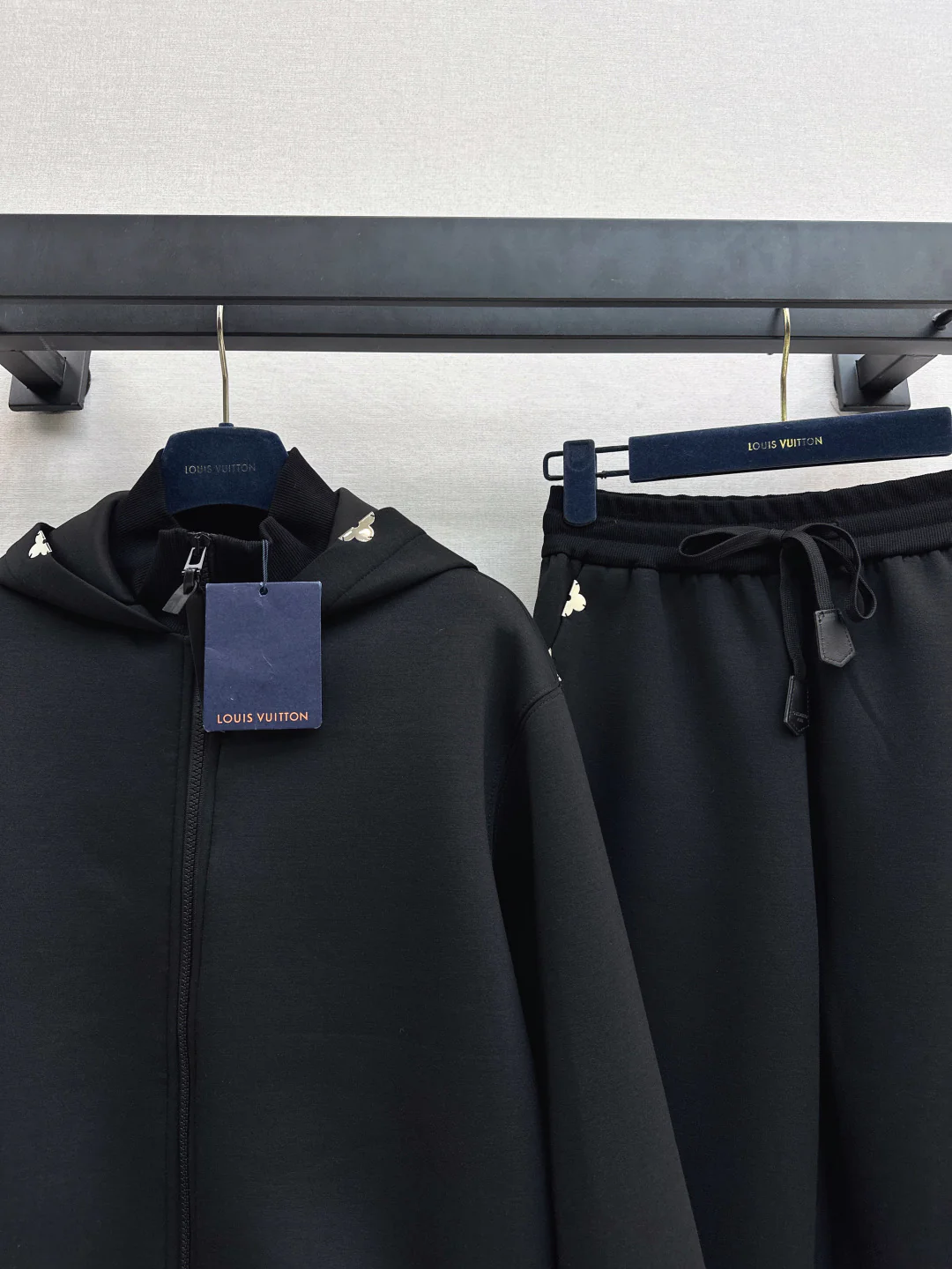 Loui 25fw tracksuit set