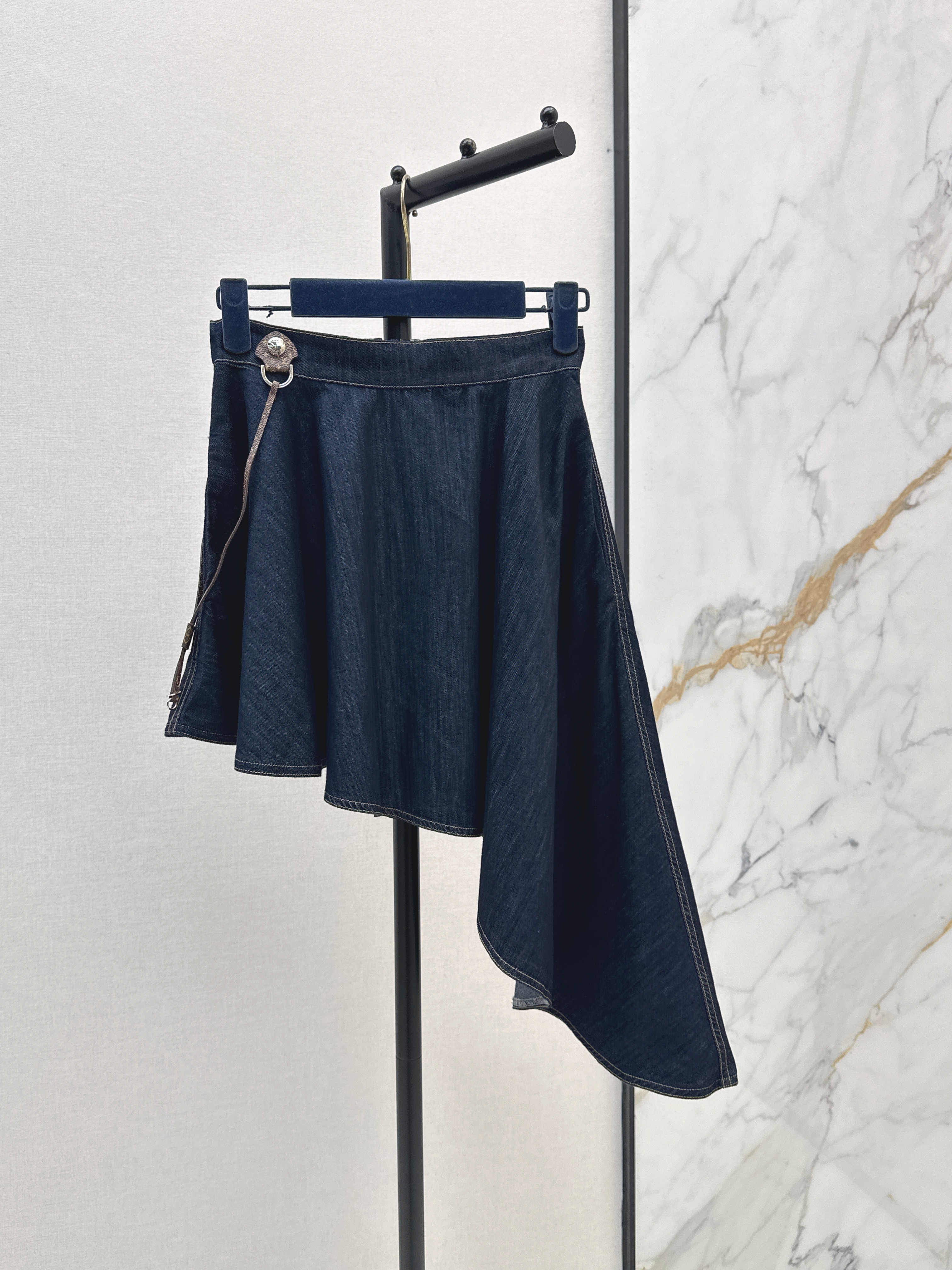 Louis 26SS Asymmetric Denim Skirt