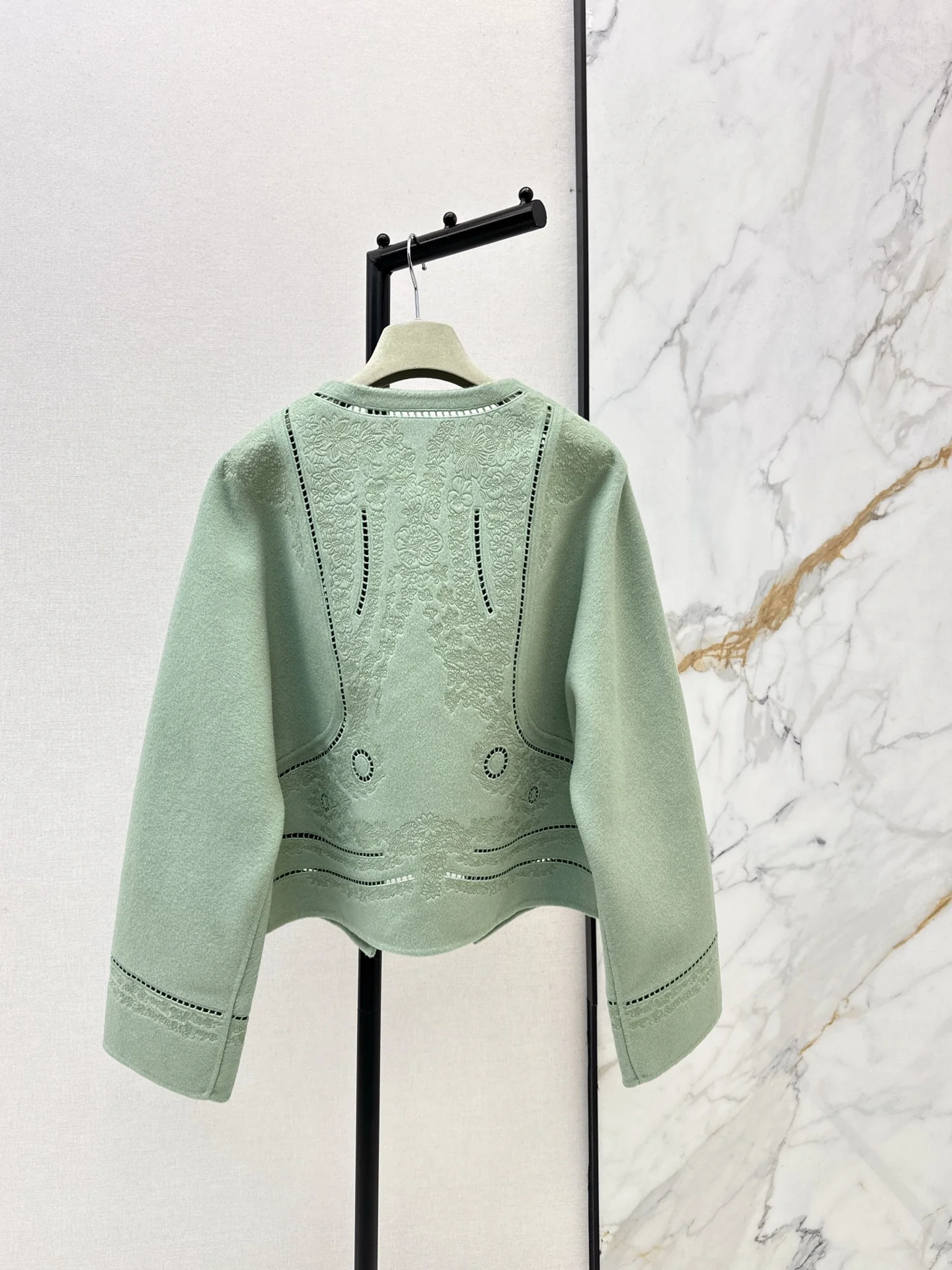 Herm 25fw embroidery jacket