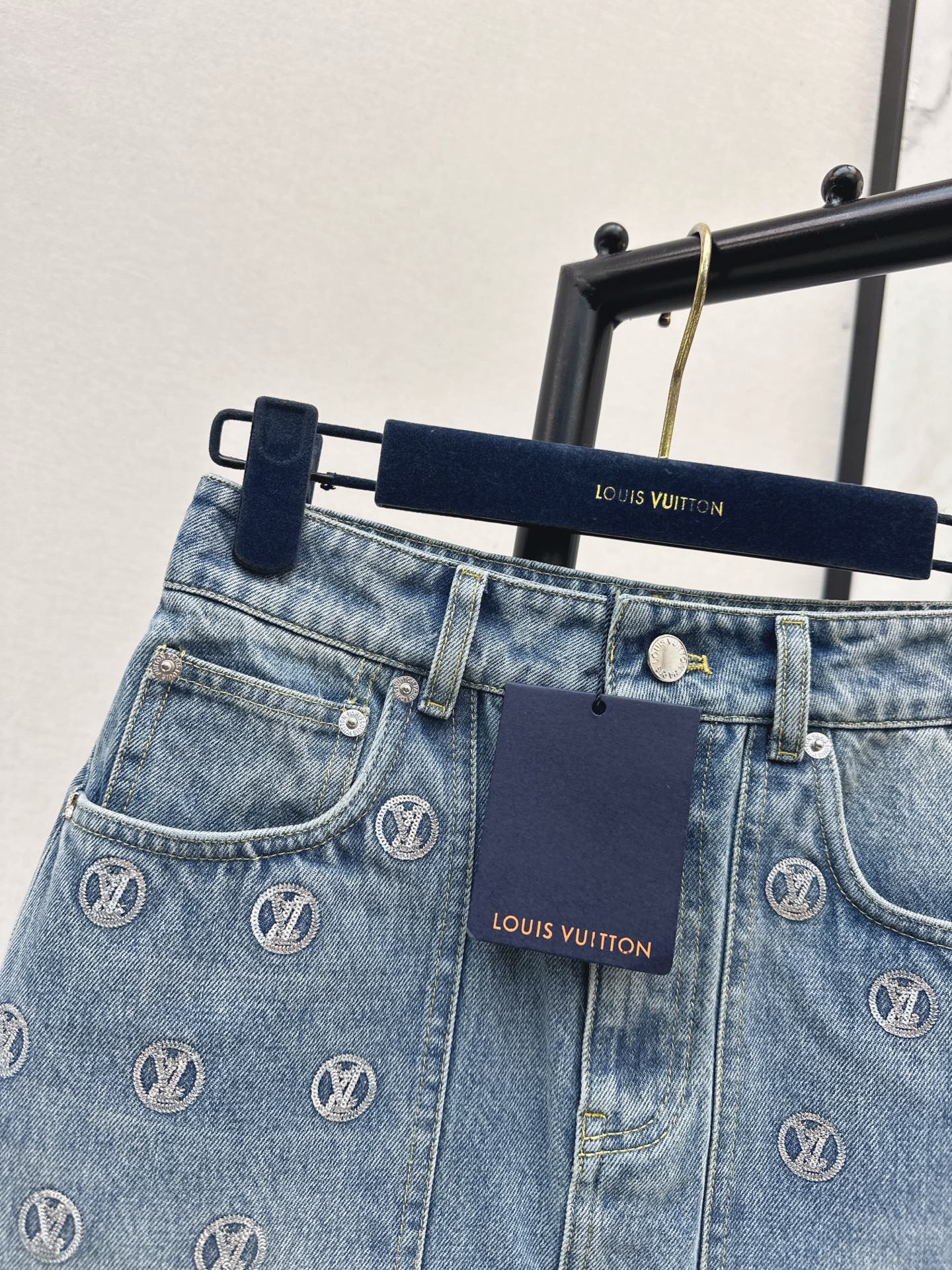 Louis 25fw embroidery denim skirts coin sequins