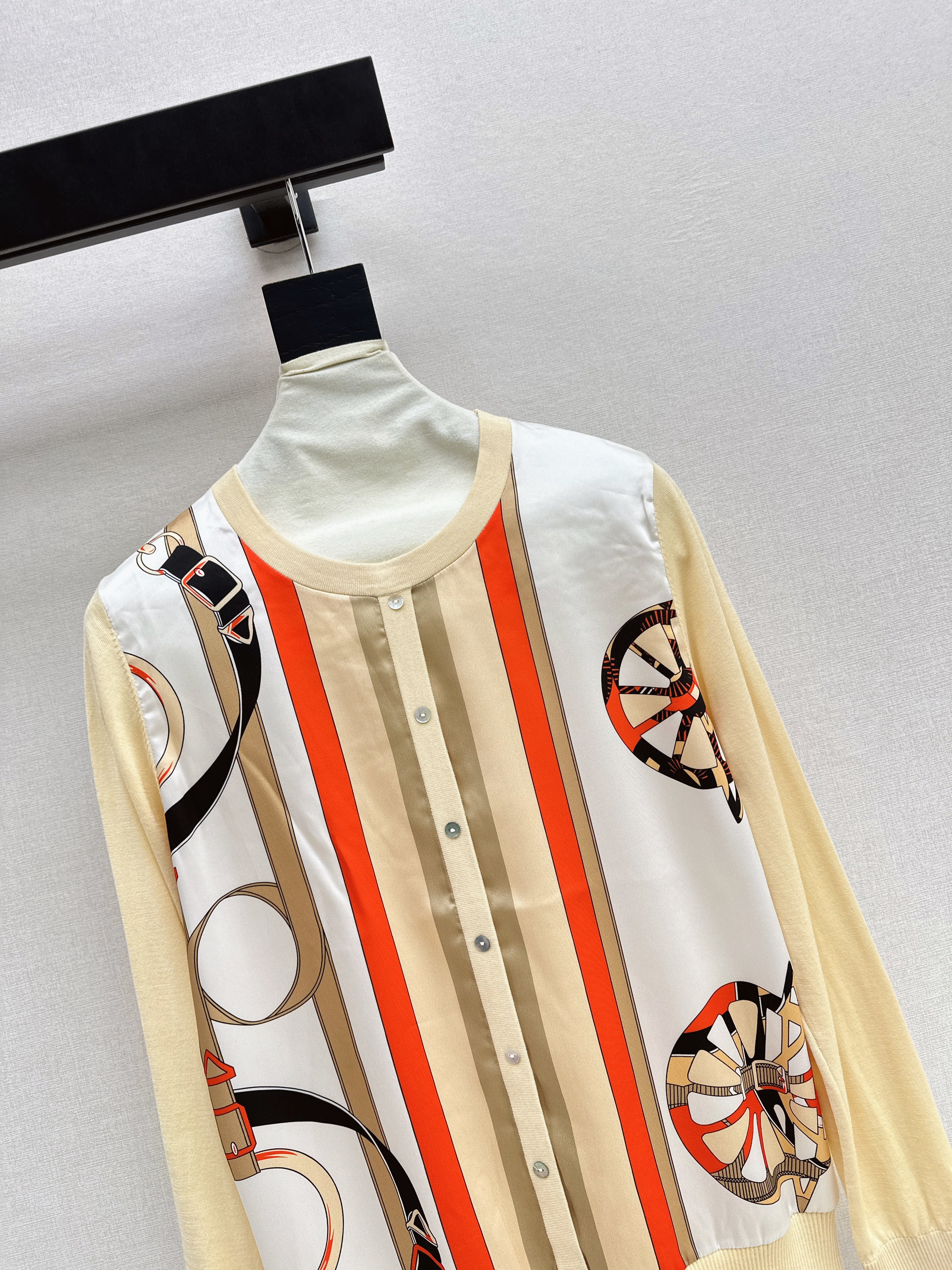 Herm 26ss print knitwear