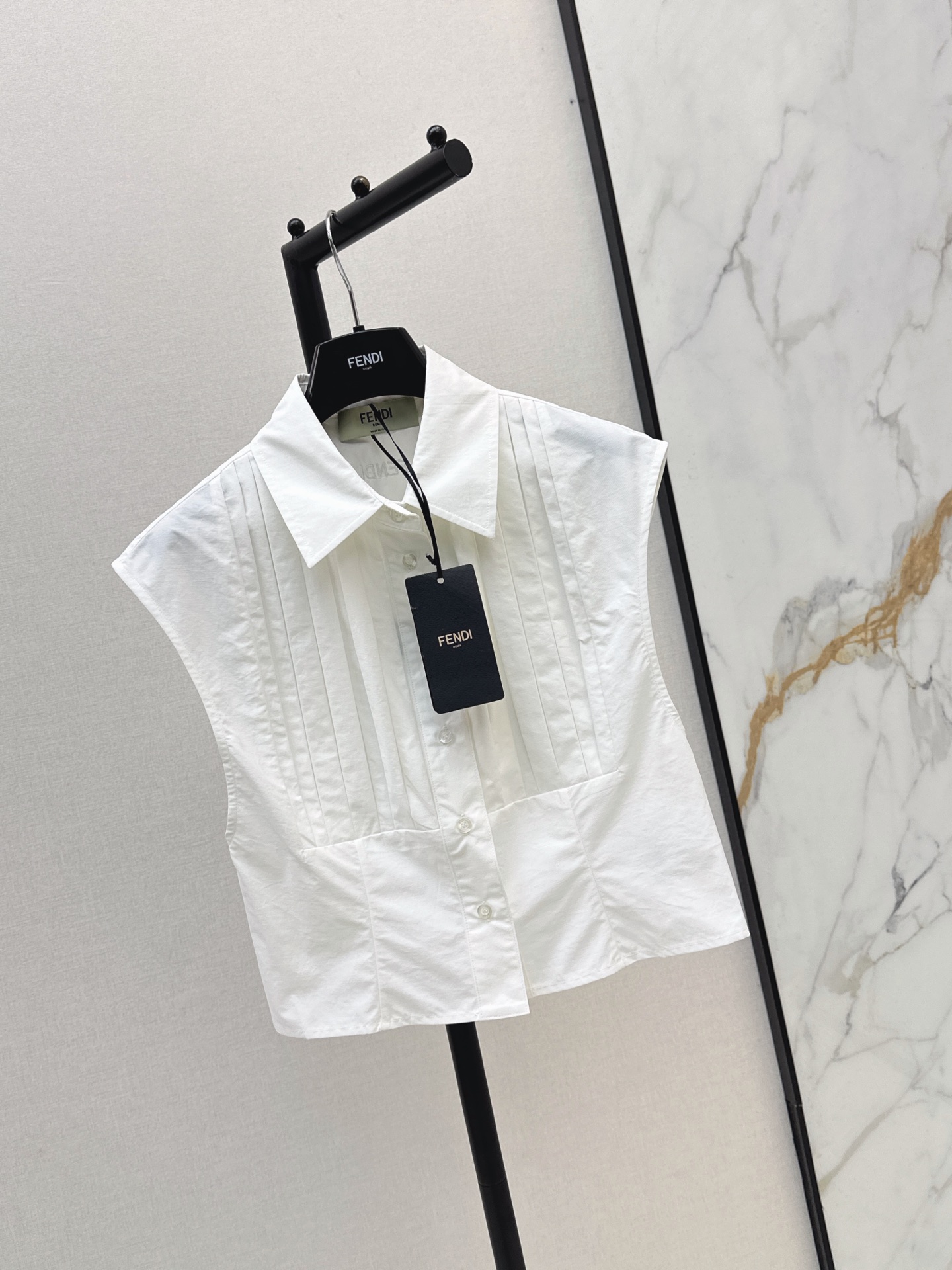 Fen 26ss sleeveless shirt