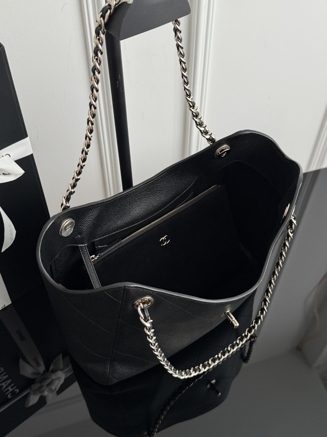 Chan 26P tote bag