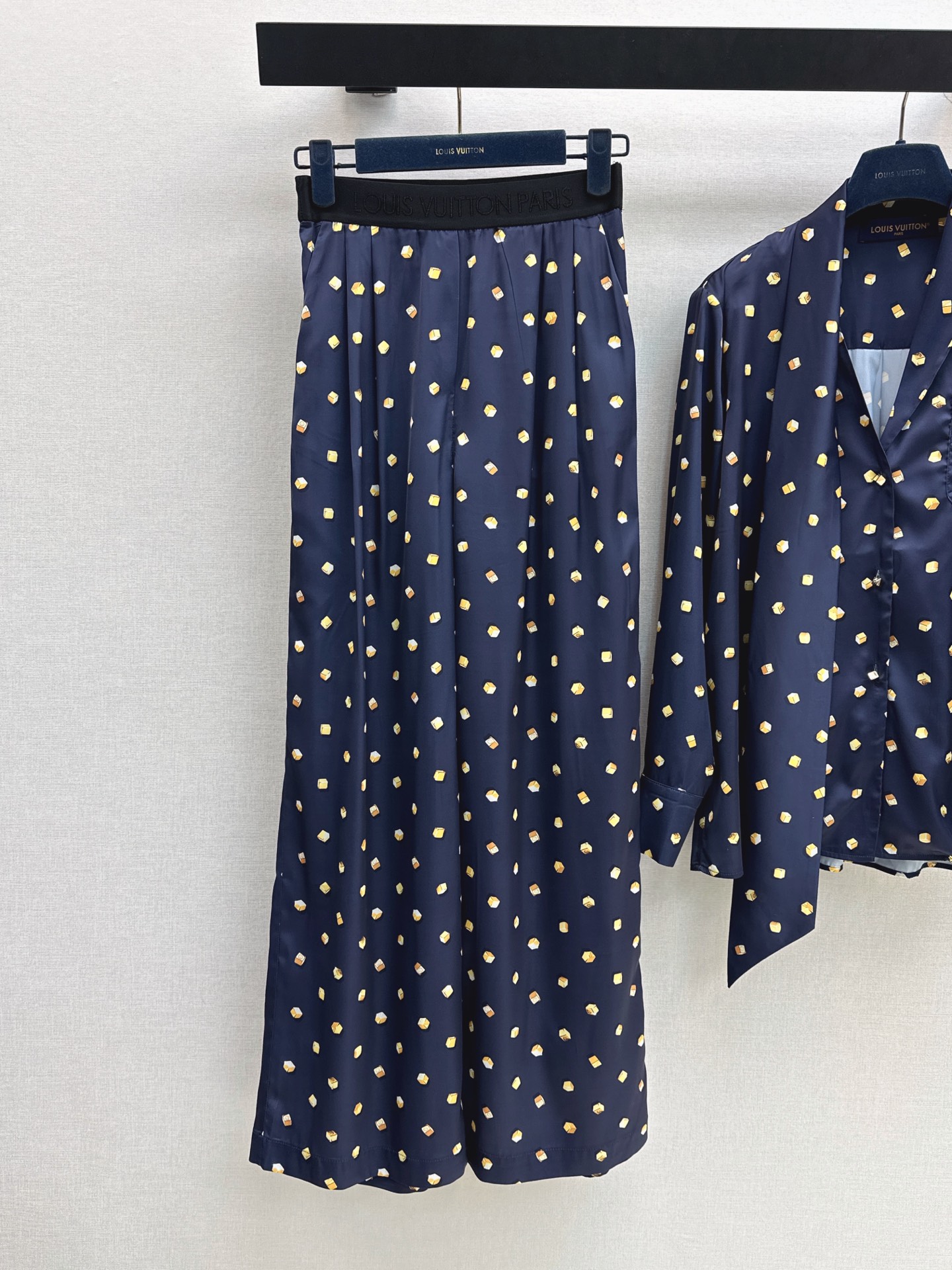Loui 26ss polka dots ribbon shirt pants set