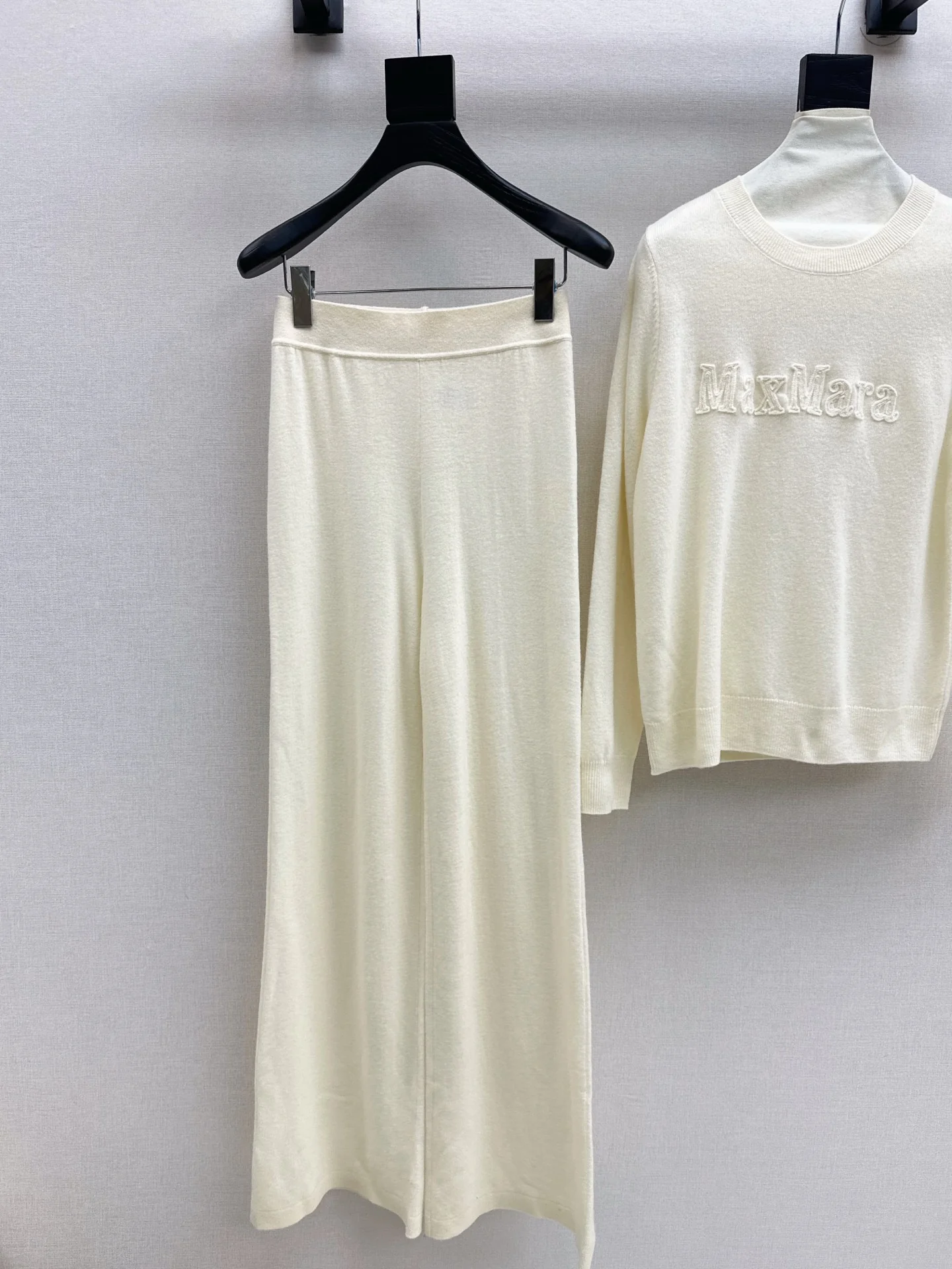 Max 25fw sweater pants set