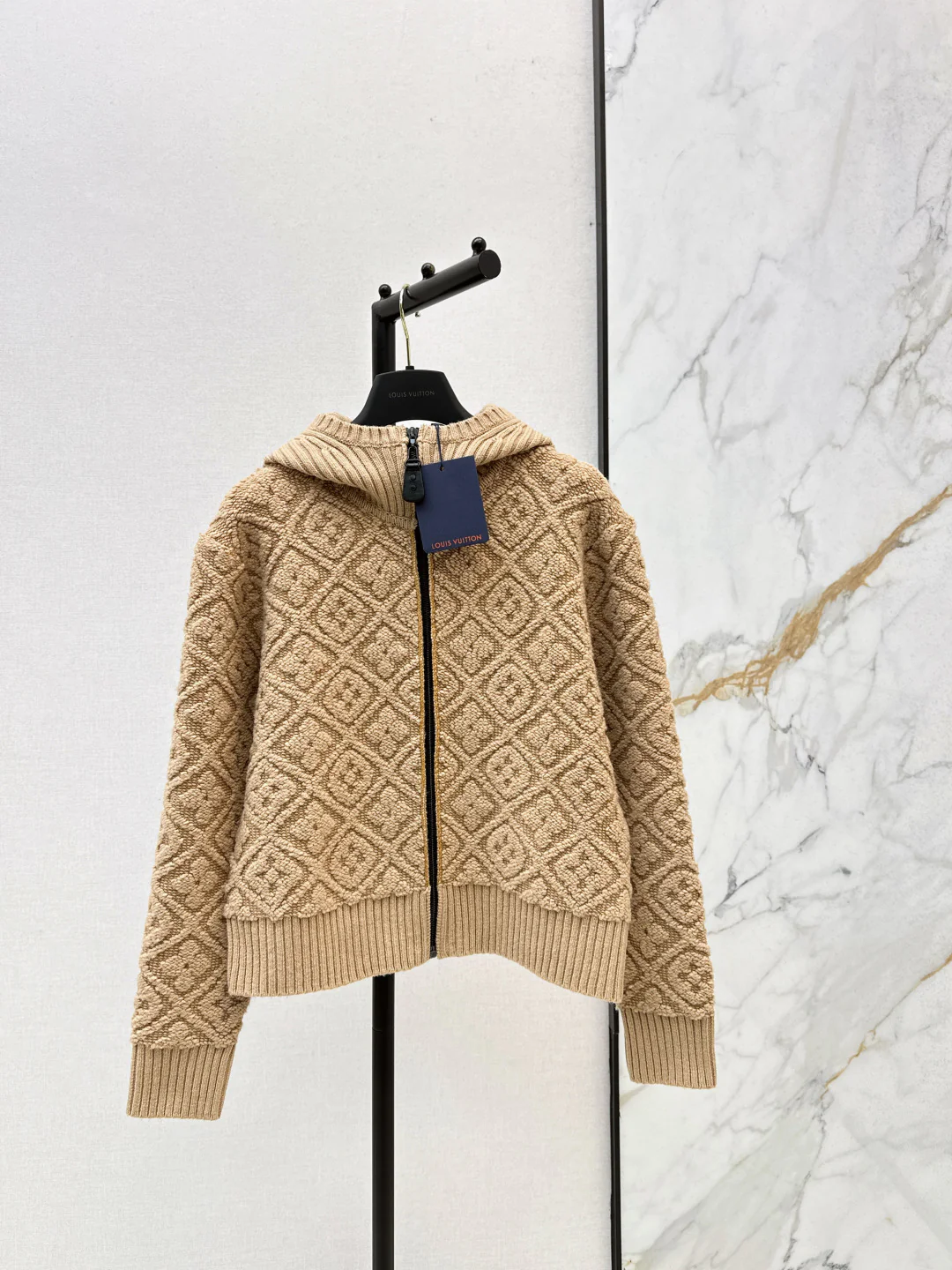 Loui 25fw hooded jacket