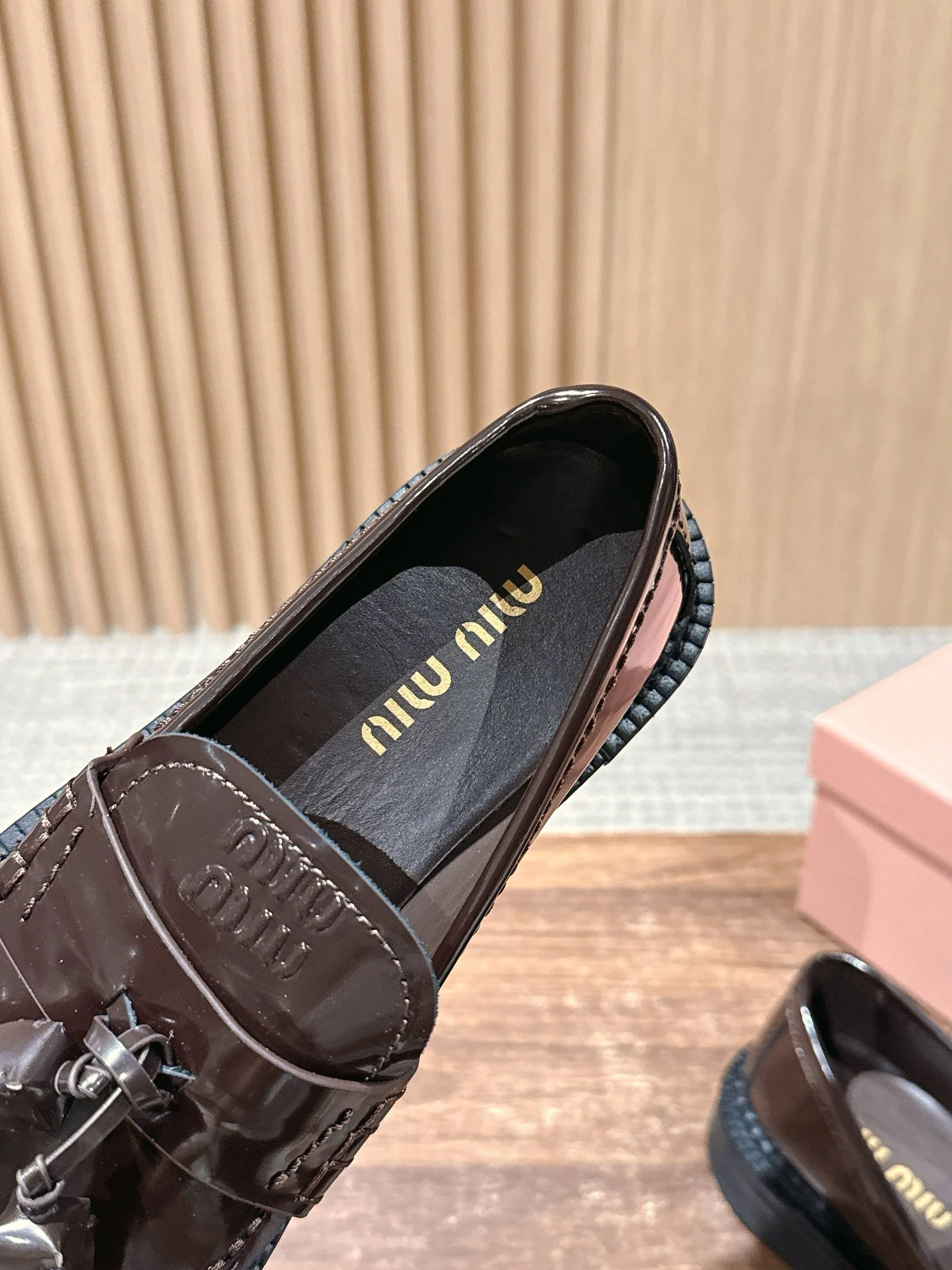 Miu 25fw loafer shoes