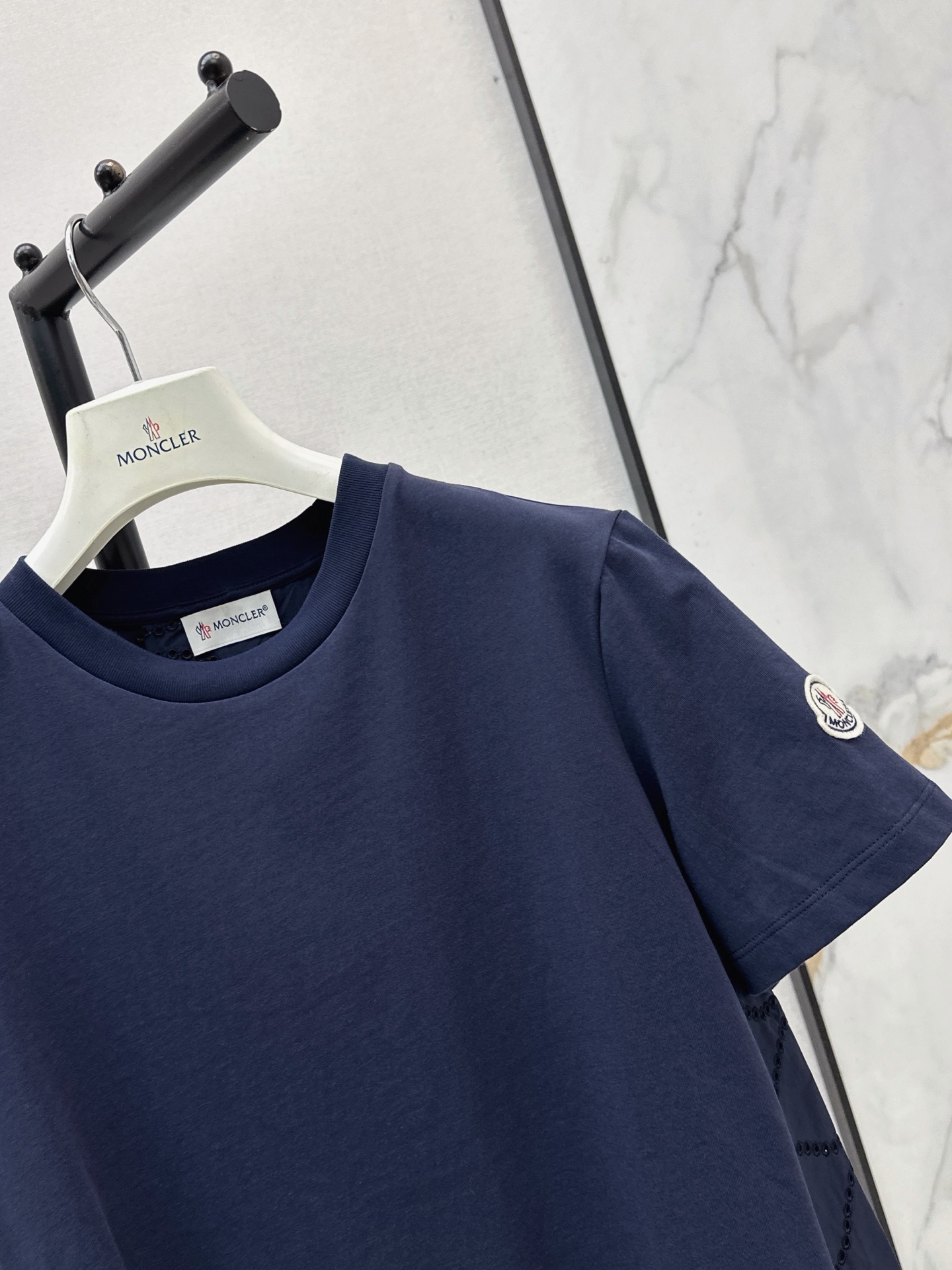 Monc 26ss embroidert t-shirt