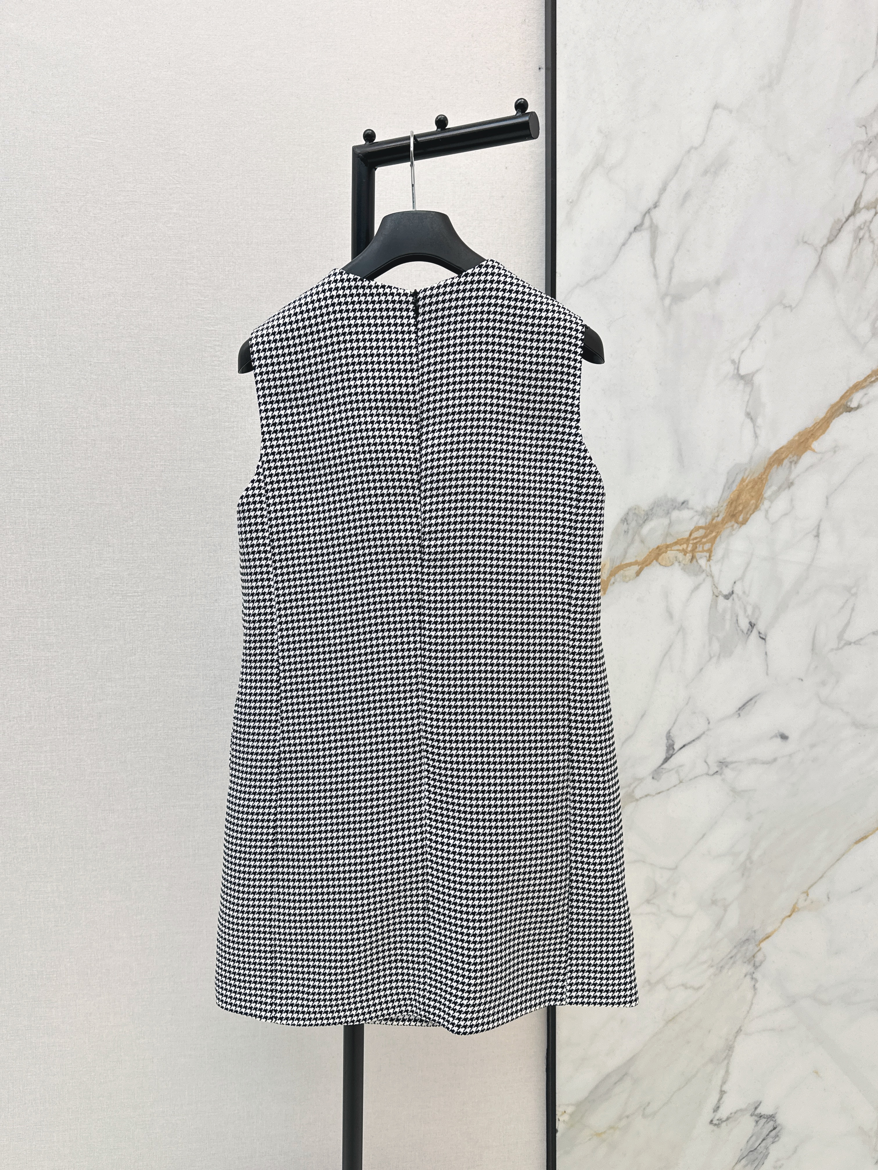 CD 26ss houndstone dress